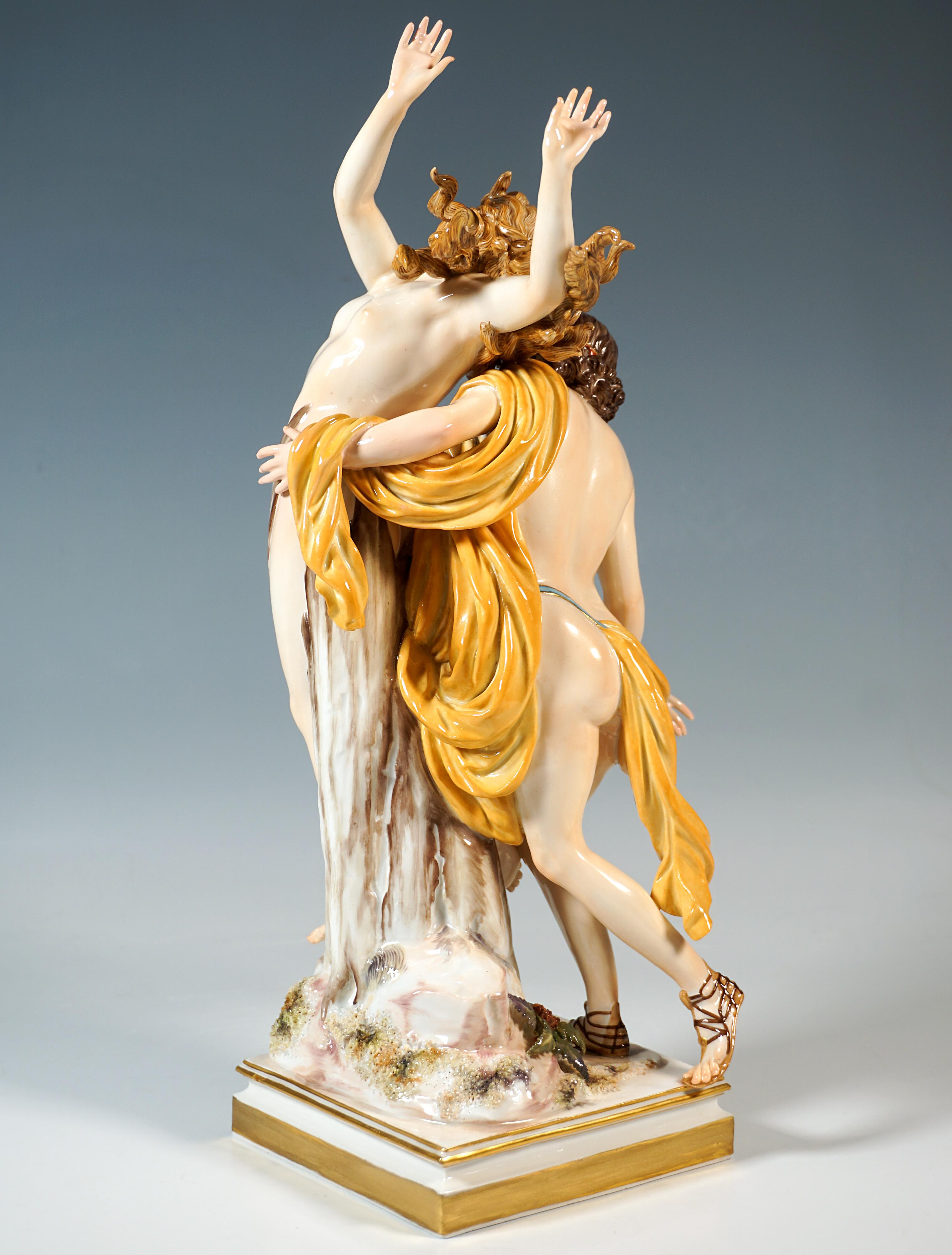 Romain classique Large Meissen Porcelain Figurine Group 'Apollo & Daphne' By Juechtzer, Ca 1860 en vente
