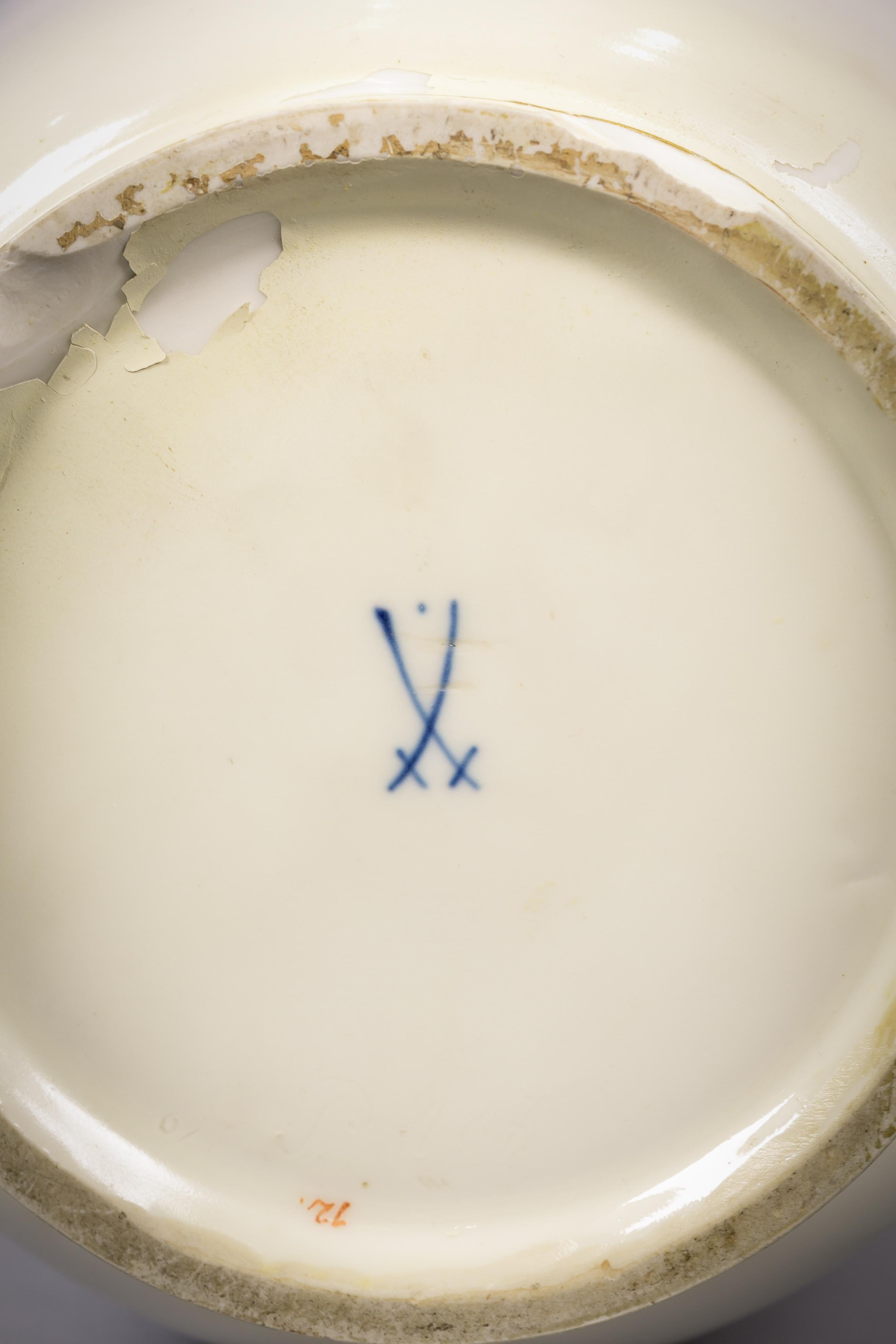 Porcellana Grande vaso di Meissen Porcelain con drago giallo, 1920 circa in vendita