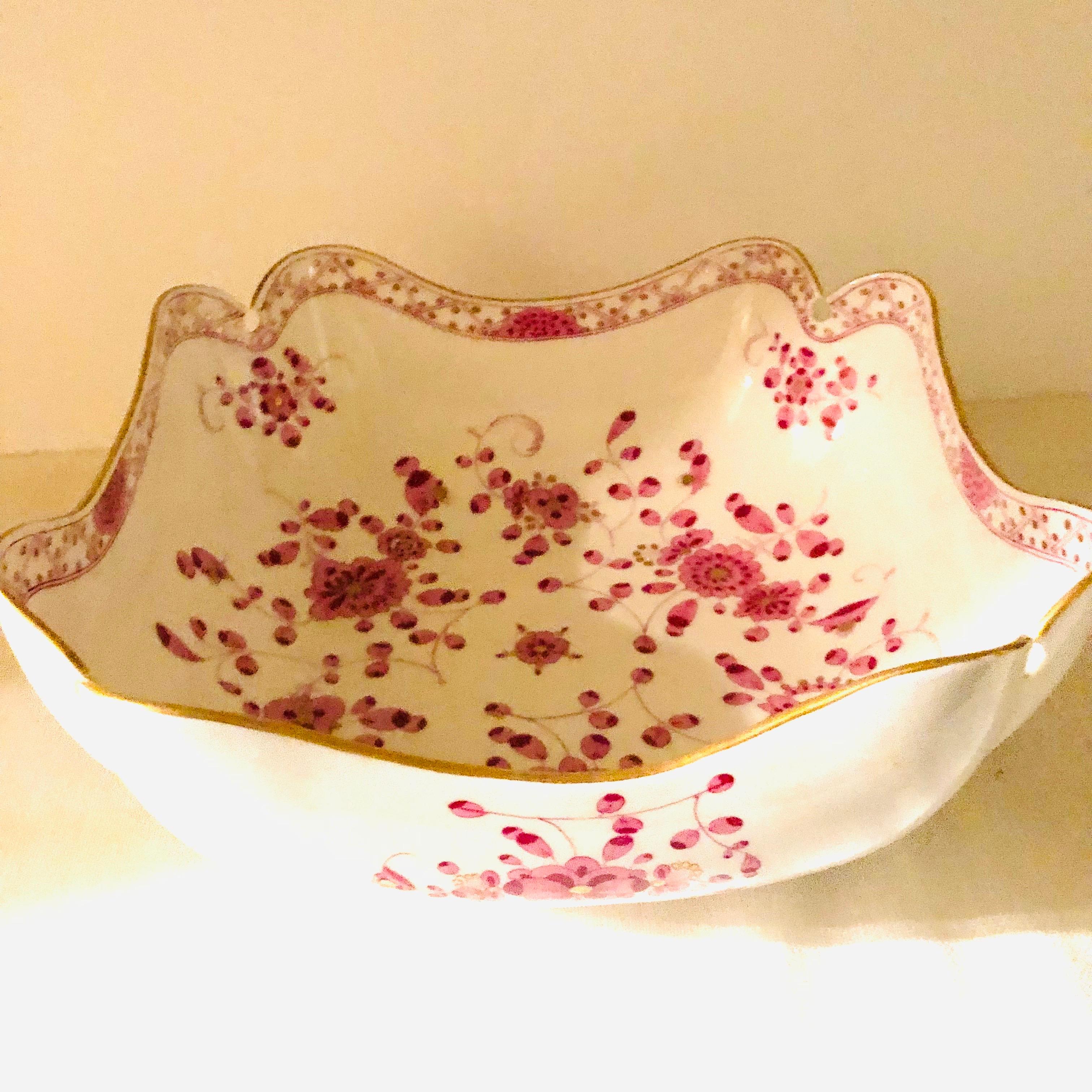 Large Meissen Purple Indian Four Cornered Bowl from The Late 19th Century In Good Condition In Boston, MA