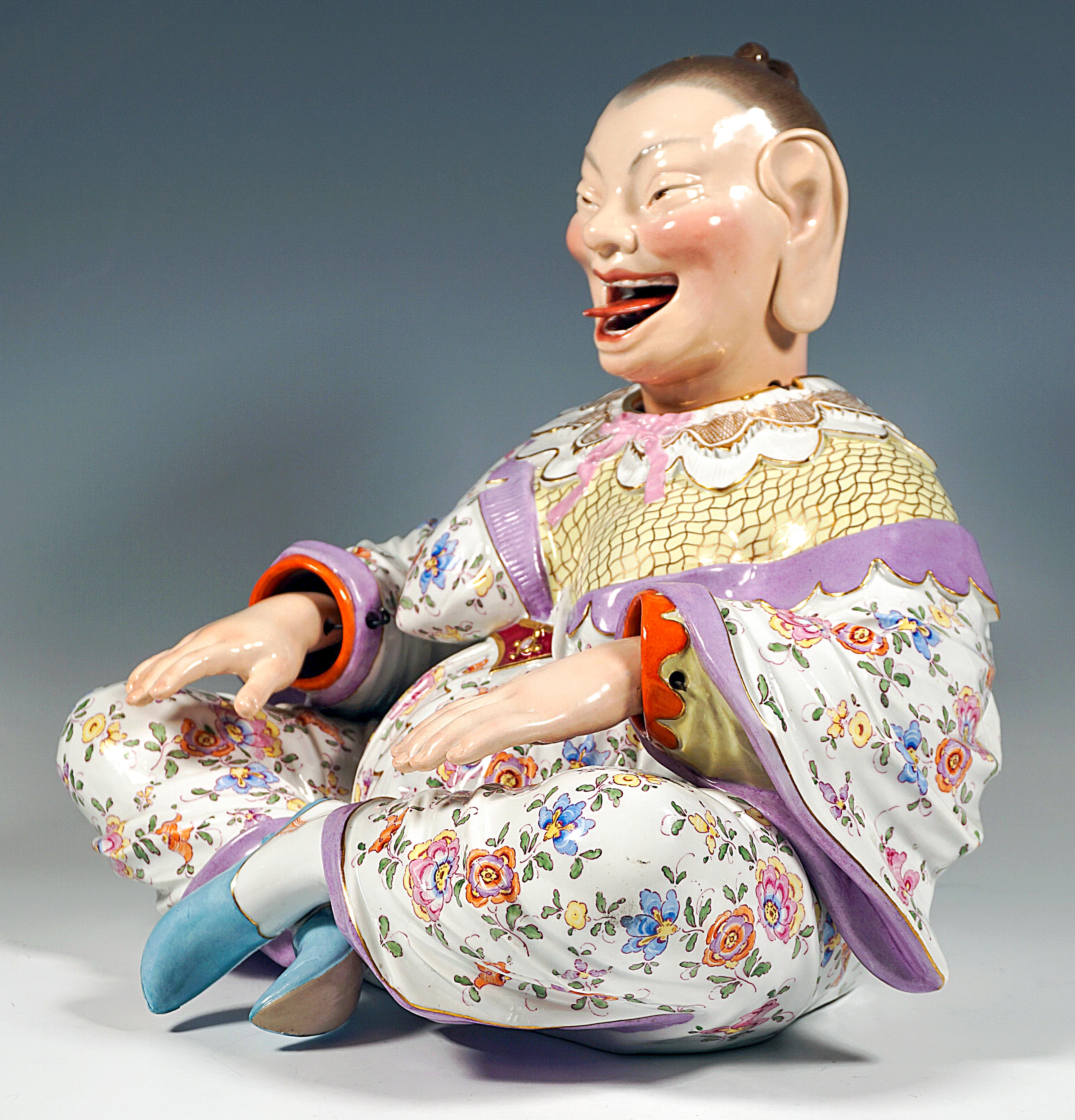 Other Large Meissen Seated Female Porcelain Wiggling Pagoda, By Kaendler, Circa 1860