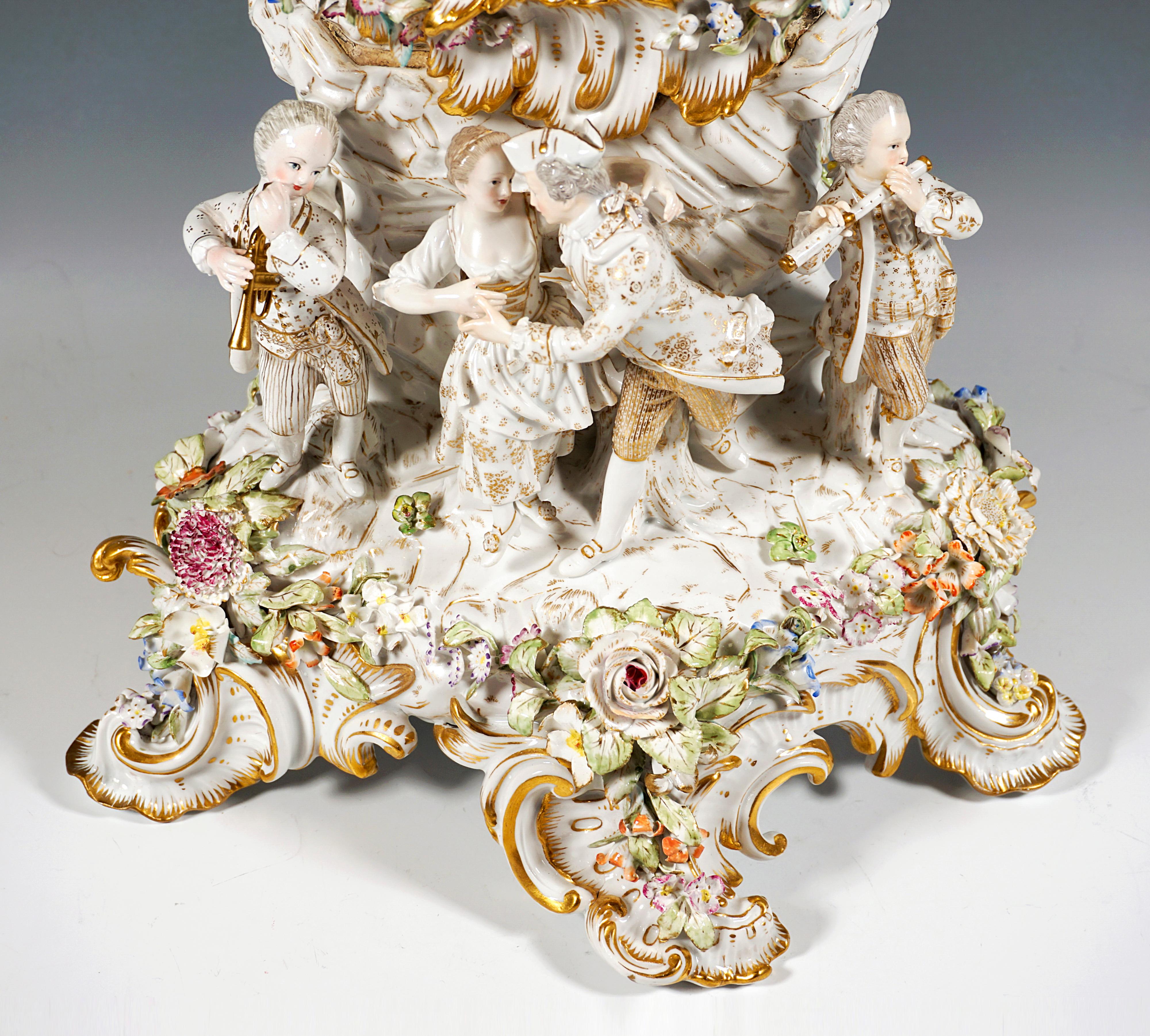Late 19th Century Large Meissen Splendour Clock 'Gardeners And Flowers' by E.A. Leuteritz, Ca 1880