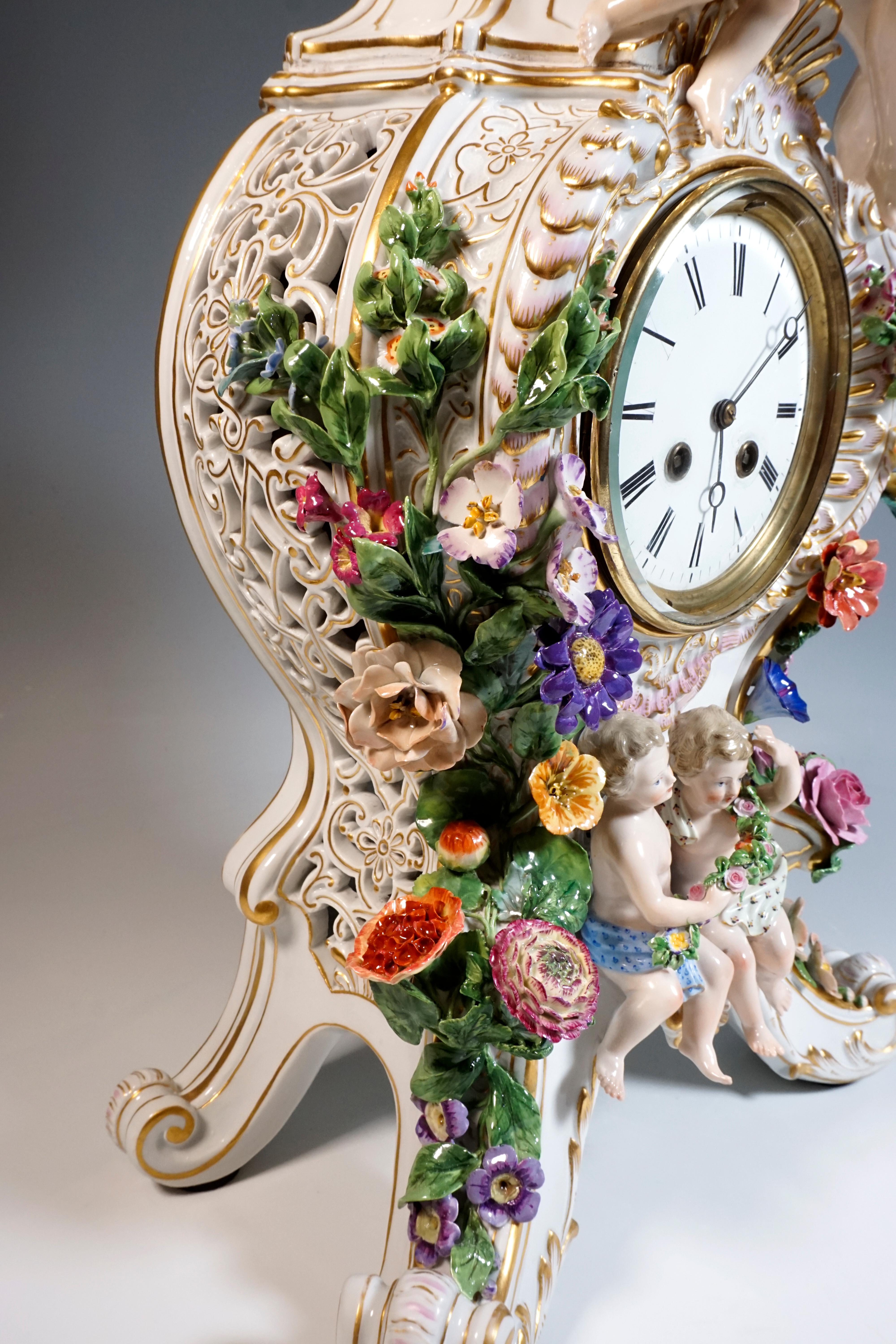 Hand-Crafted Large Meissen Splendour Clock with Jupiter Group by E.A. Leuteritz, circa 1860
