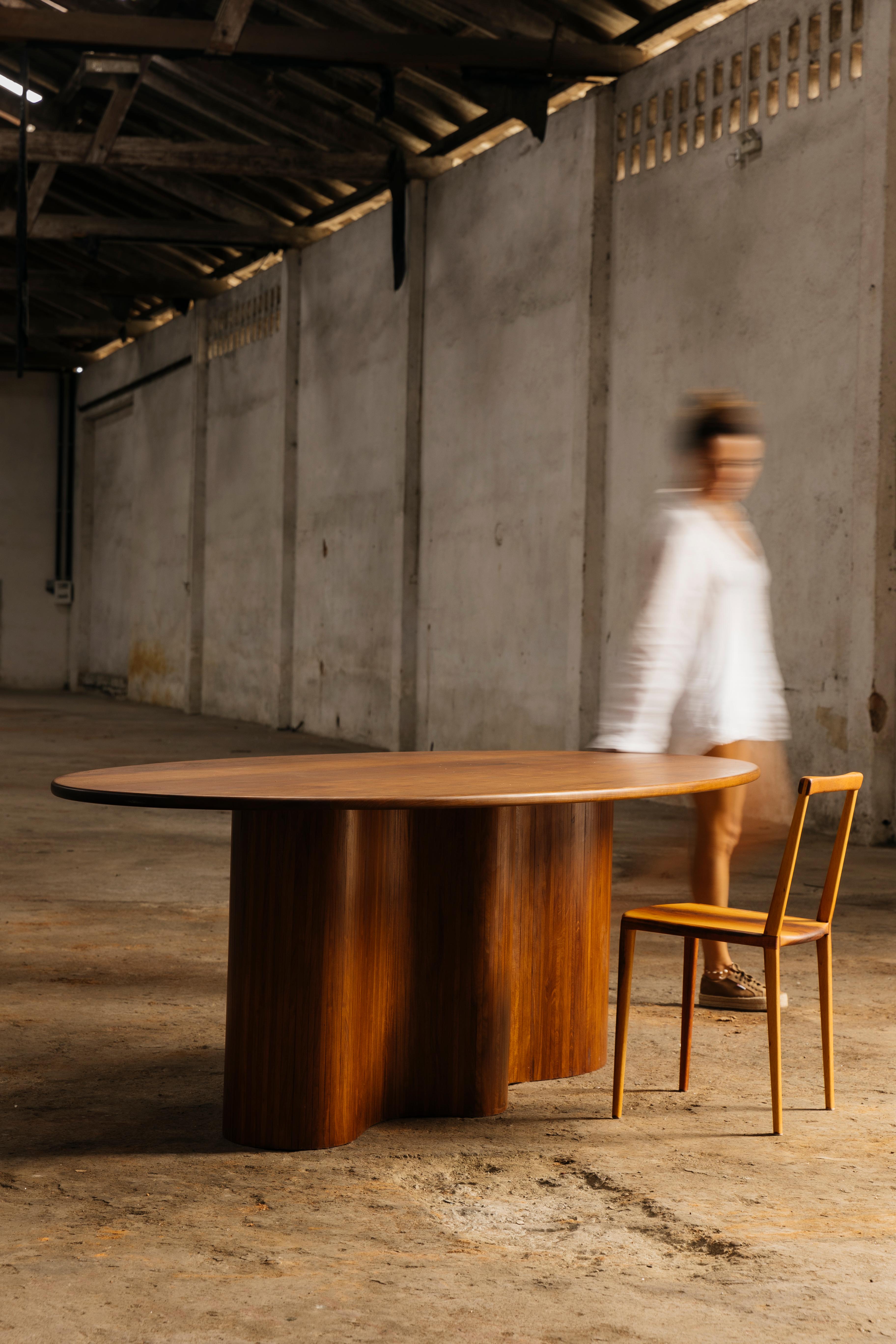 Large Mel Dining Table by Estudio Prosa For Sale 4