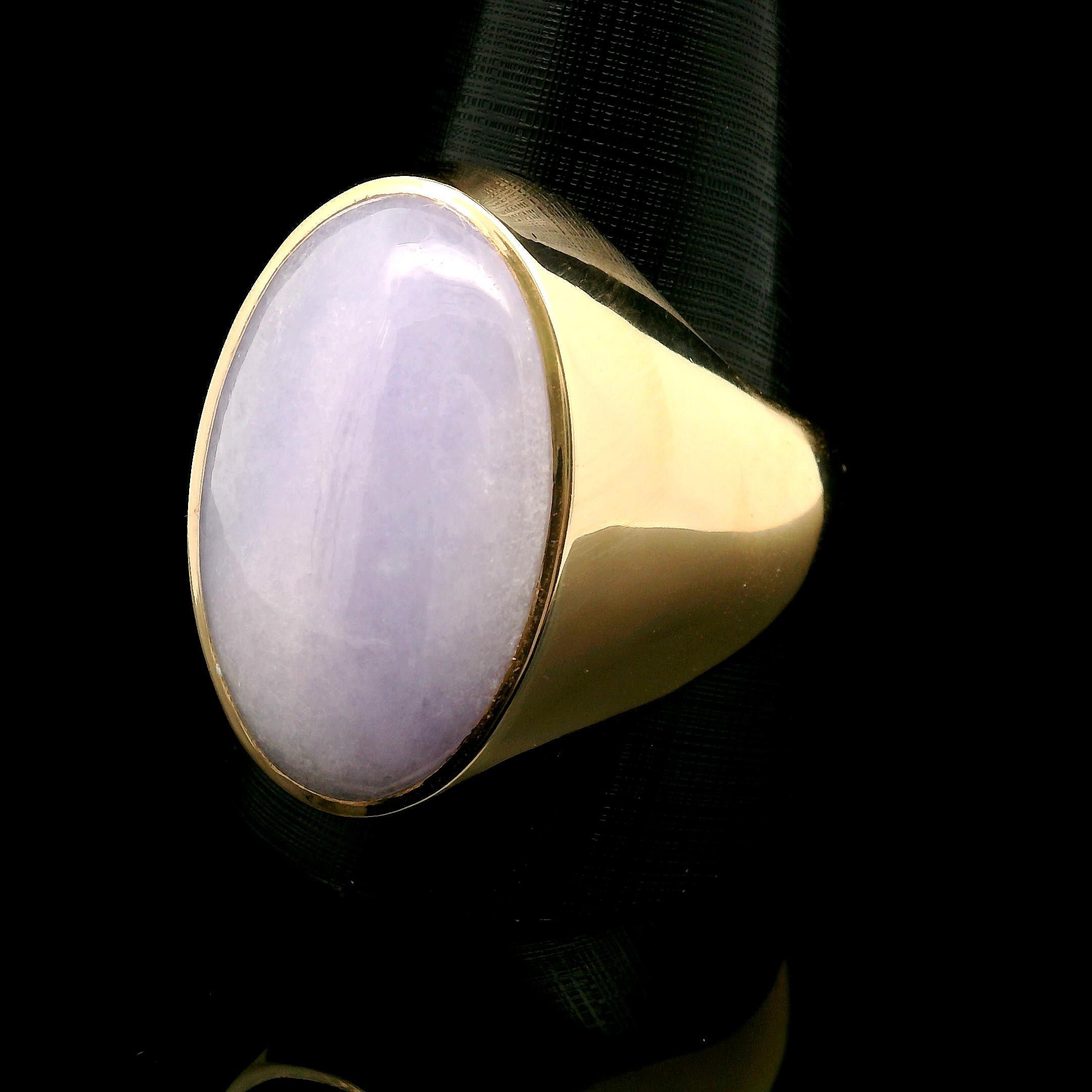 Large Men's 14k Yellow Gold Oval Bezel Cabochon Lavender Jade Ring Size 13 For Sale 2