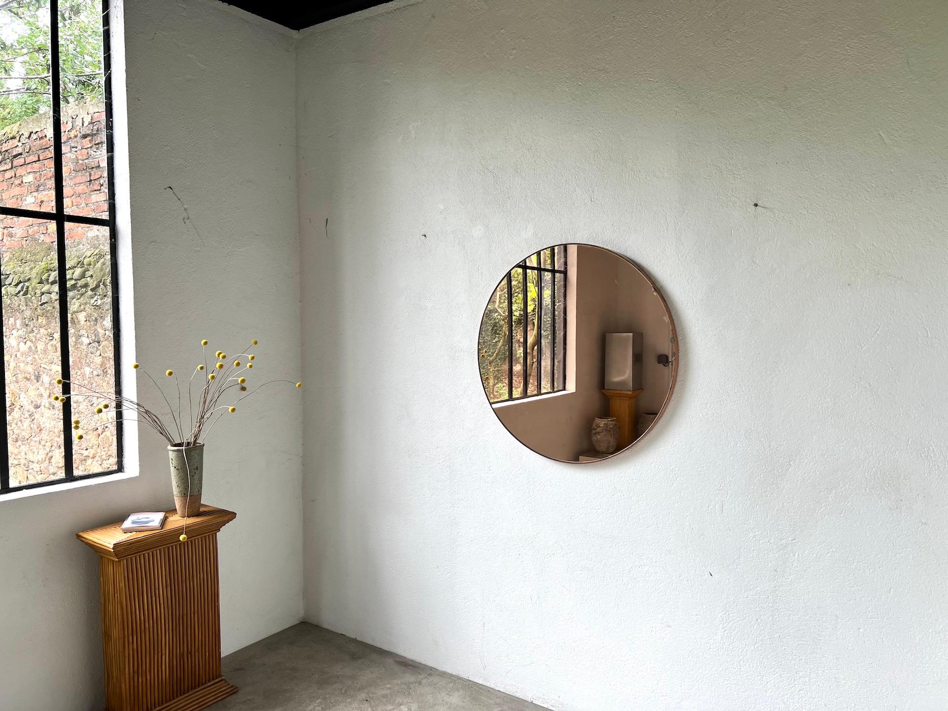 Large mercury round mirror from the 1970s For Sale 1