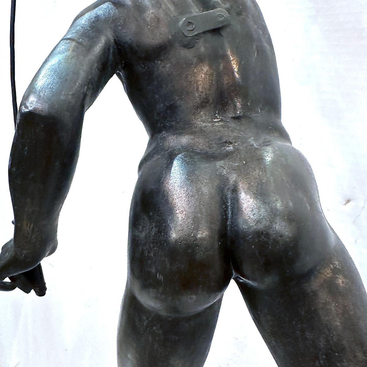 Metallo Candeliere grande con scultura in mercurio in vendita