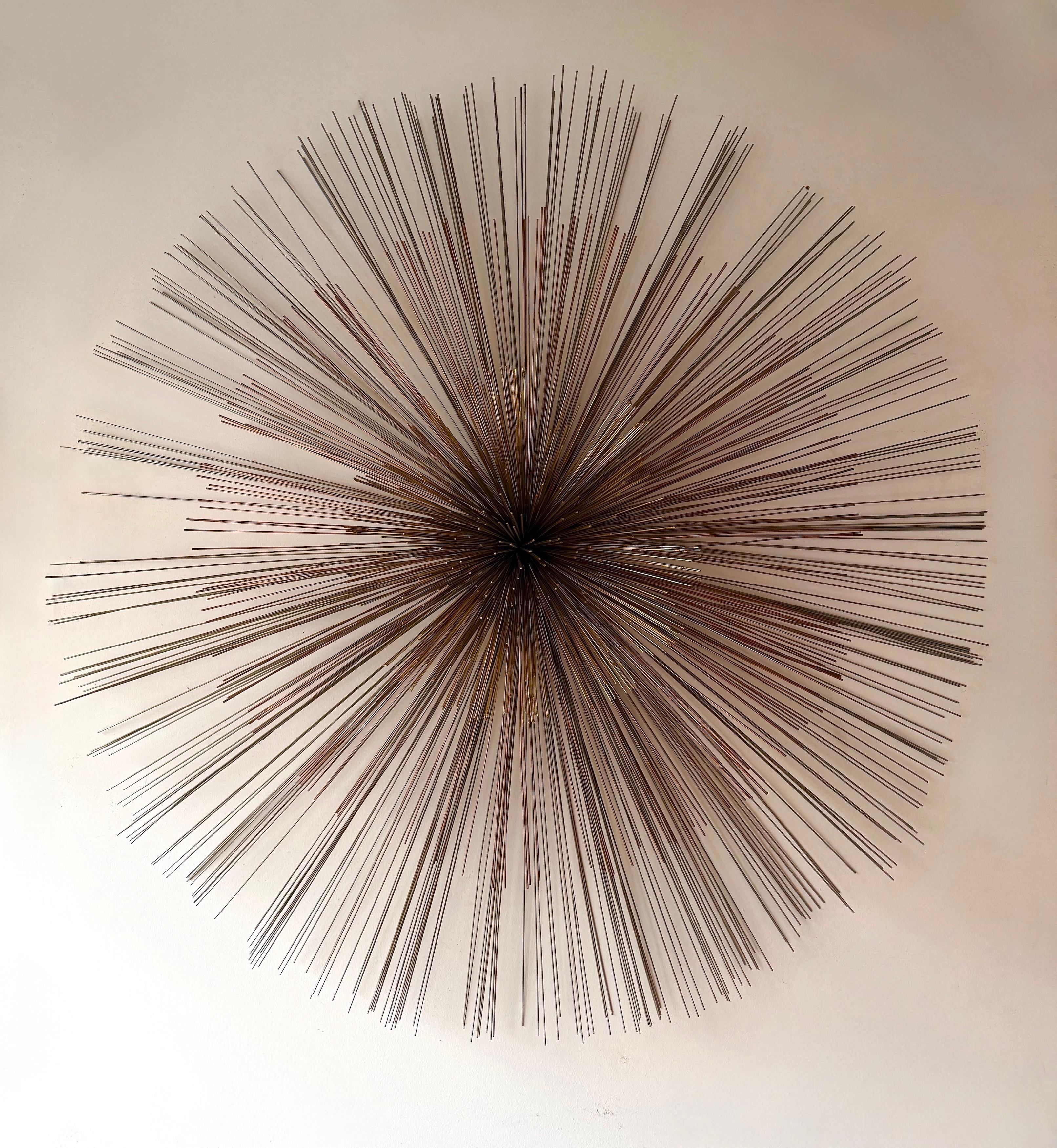 Large Metal Brass Abstract Wall Sculpture by Curtis Jere. USA, 1980s Estadounidense en venta