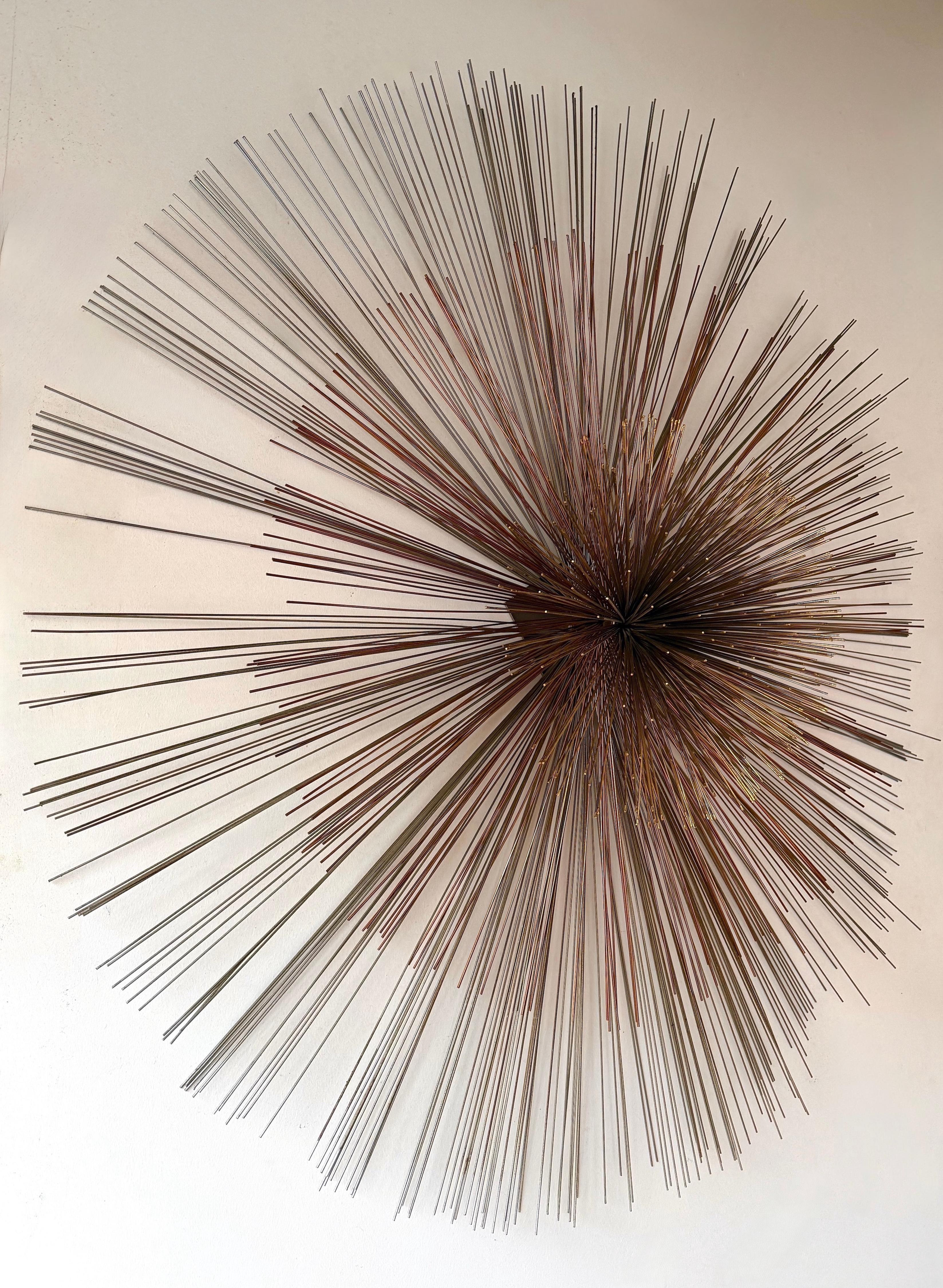 Large Metal Brass Abstract Wall Sculpture by Curtis Jere. USA, 1980s en venta 1