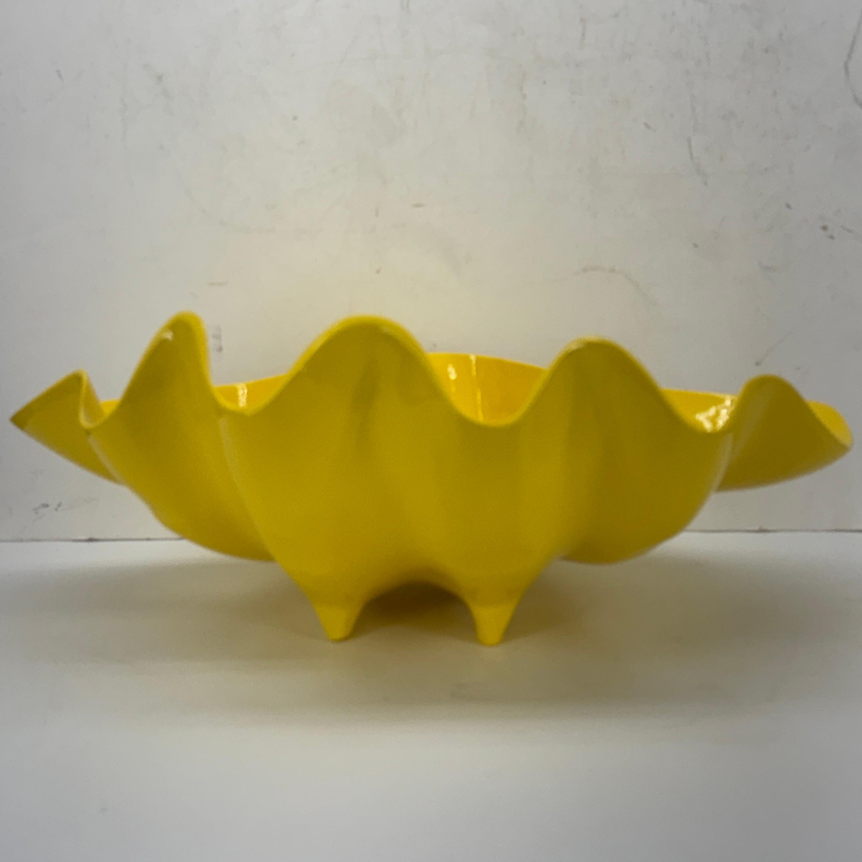 20th Century Large Metal Clam Shell Centerpiece Powder-coated in Yellow, Mid-Century Modern For Sale