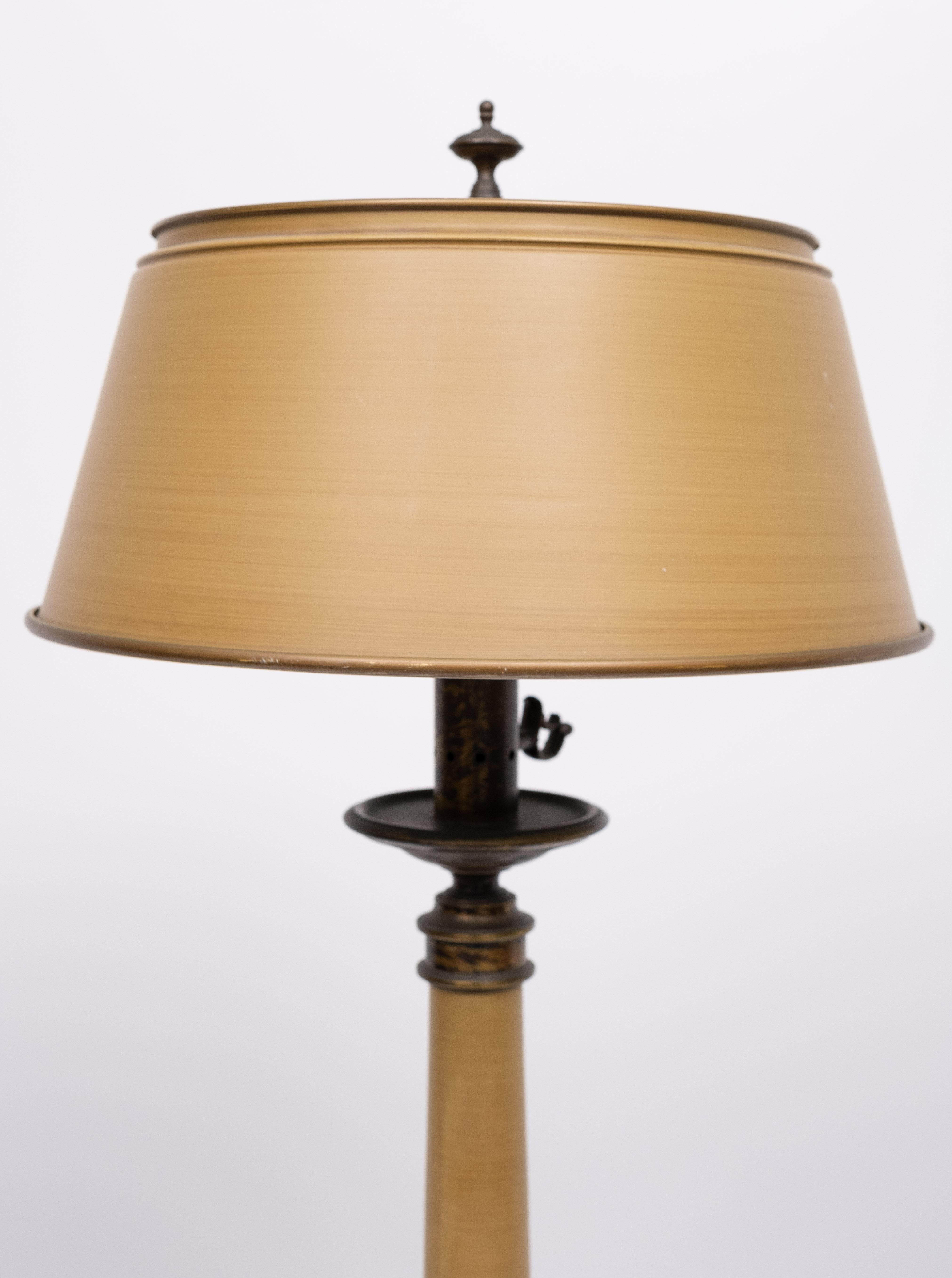 Large Metal Classical Greek Colum Table Lamp 1970 USA (Klassisch-griechisch) im Angebot