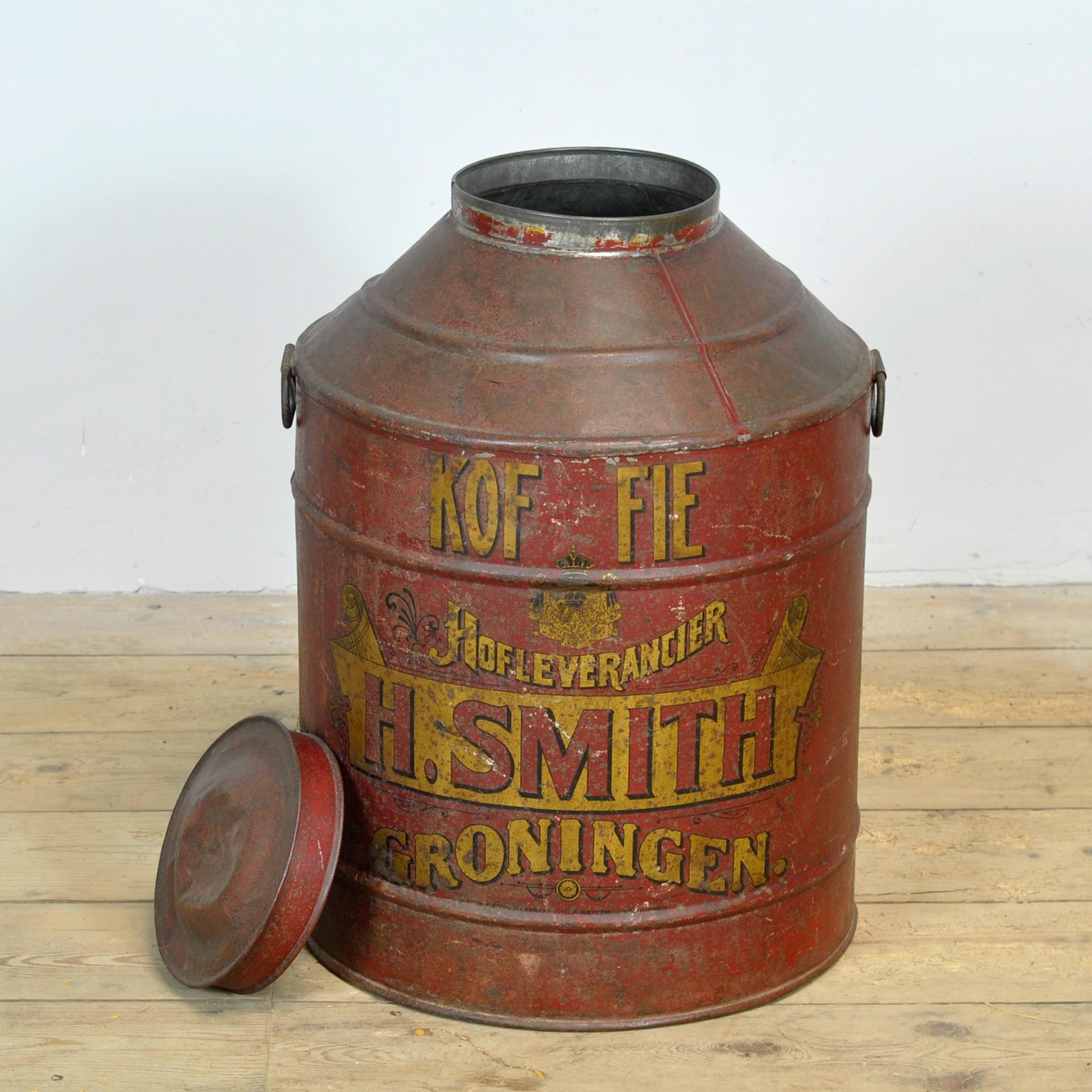 Große Metall-Kaffeedose von H. Smith, CIRCA 1920 (Industriell) im Angebot