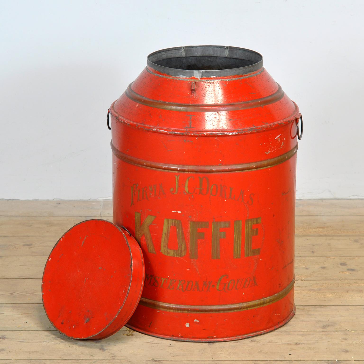 Industriel Grande boîte à café en métal par A.C. Dorlas, Circa 1920 en vente