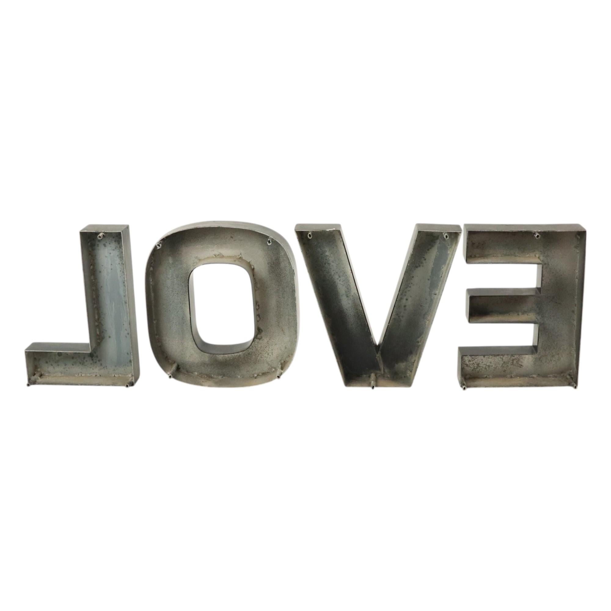 Letras grandes de metal Amor pintadas de negro Objetos publicitarios en venta 5