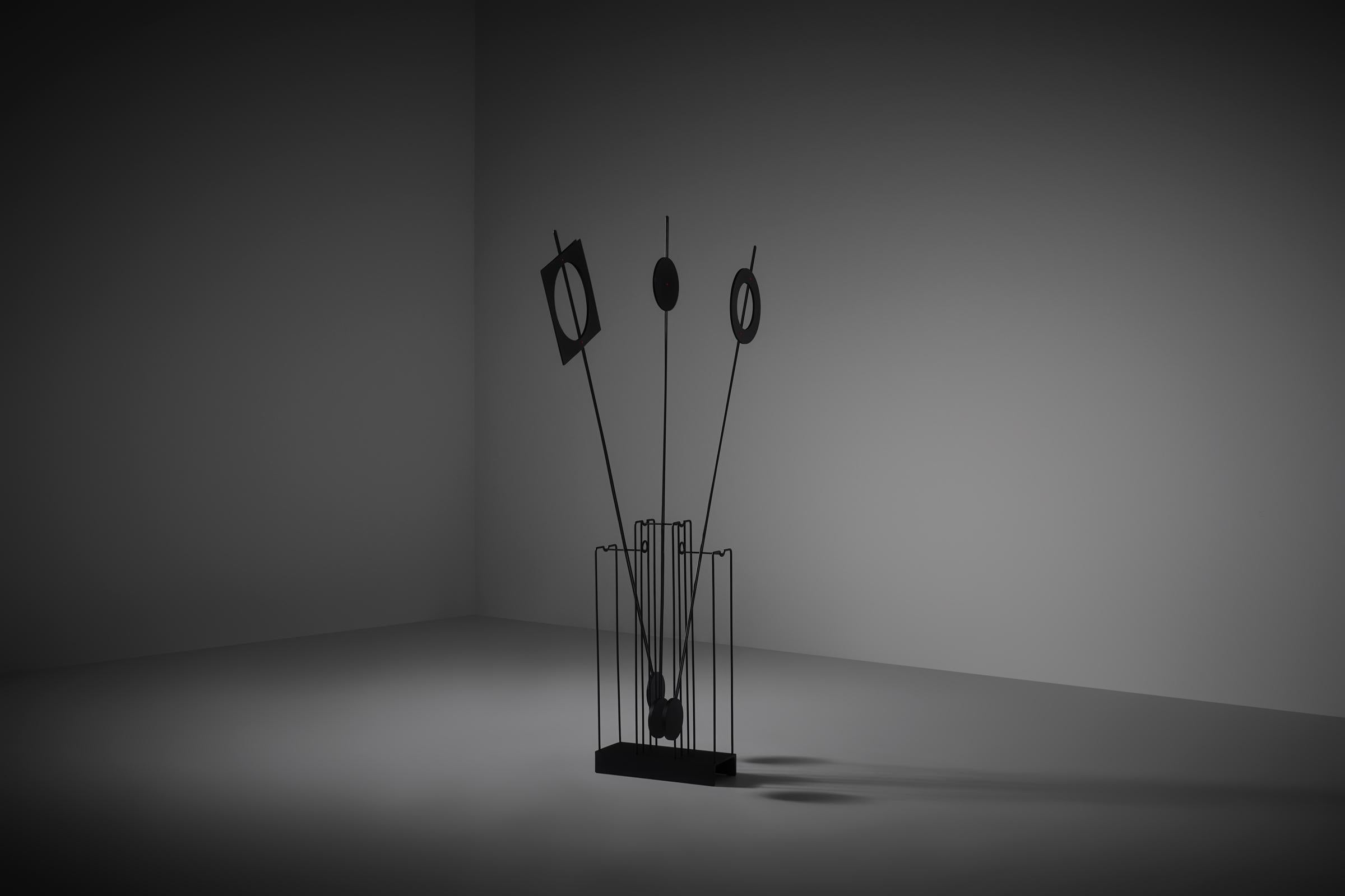 Gran escultura móvil de metal de Arnulf Hoffmann, 1972 en Bueno estado para la venta en Rotterdam, ZH