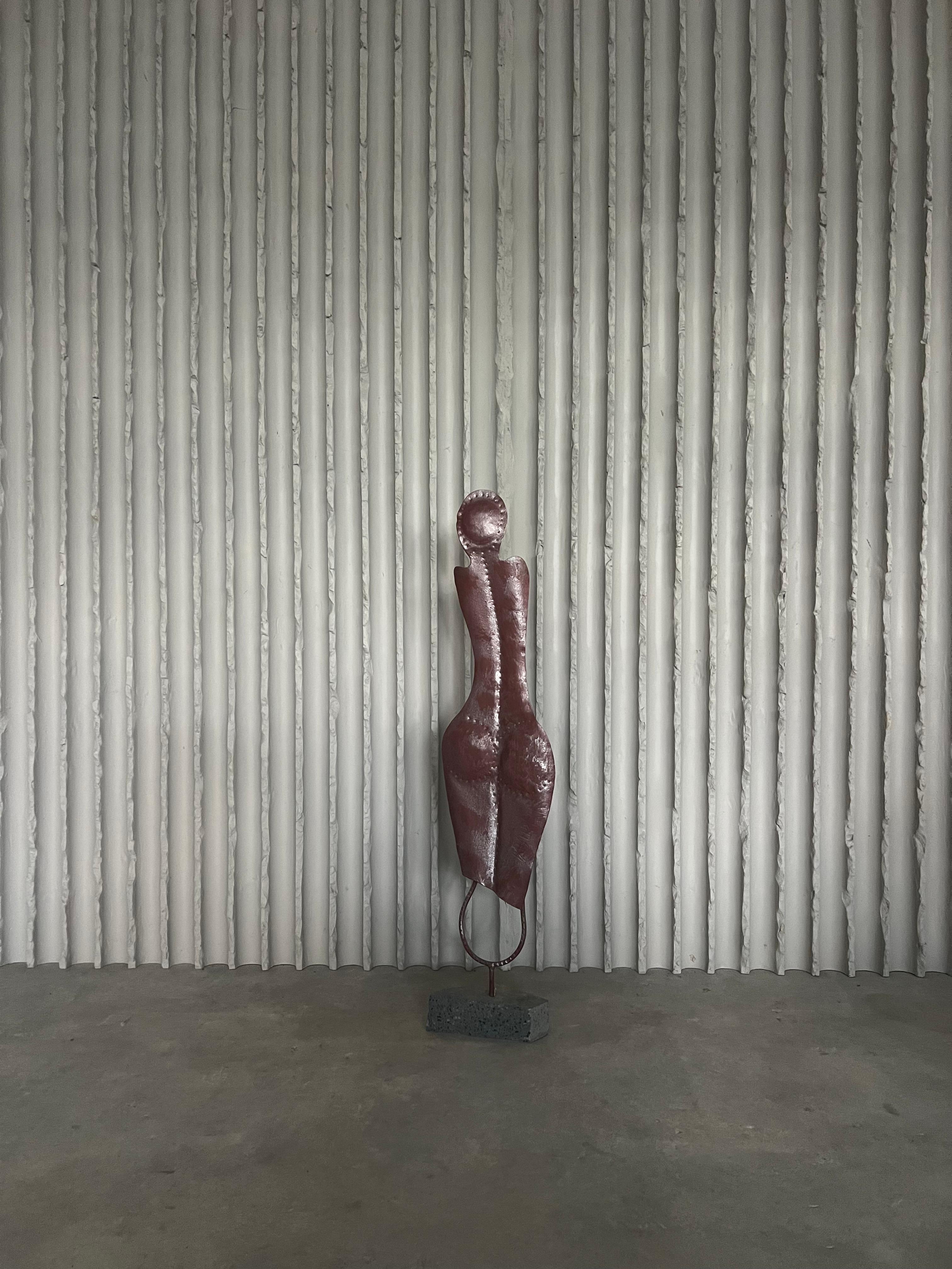 Grande sculpture en métal de l'artiste italien Antonio Misuraca en vente 2