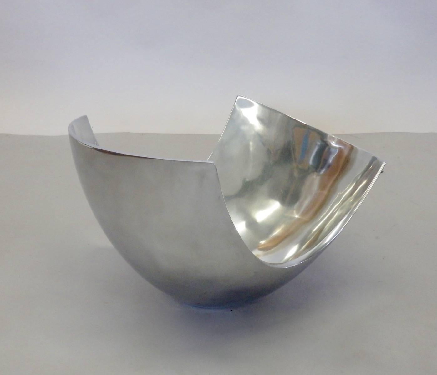 Large Michael Lax Polished Aluminum Bowl In Good Condition For Sale In Ferndale, MI