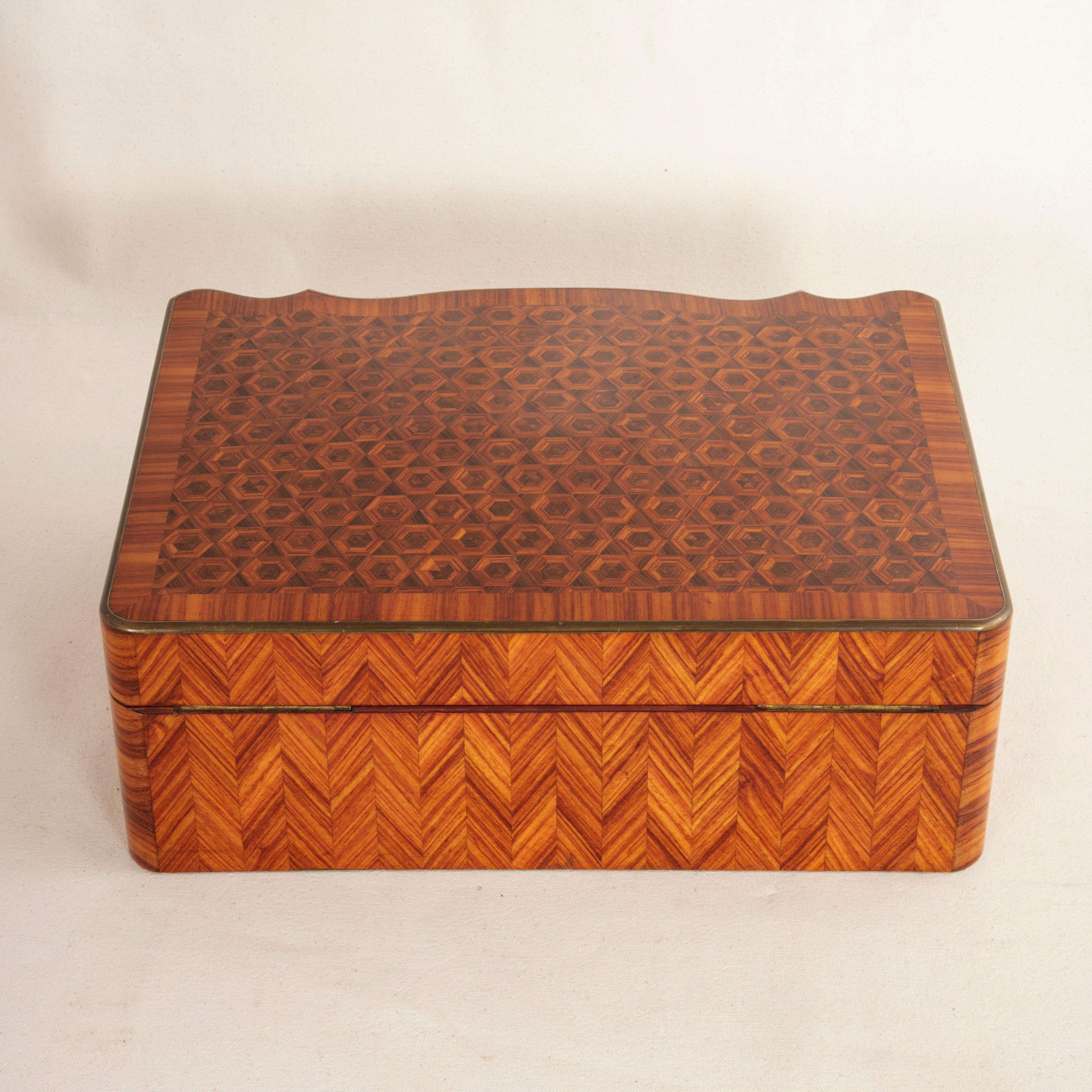 Silk Large Mid-19th Century French Napoleon III Period Rosewood Marquetry Box