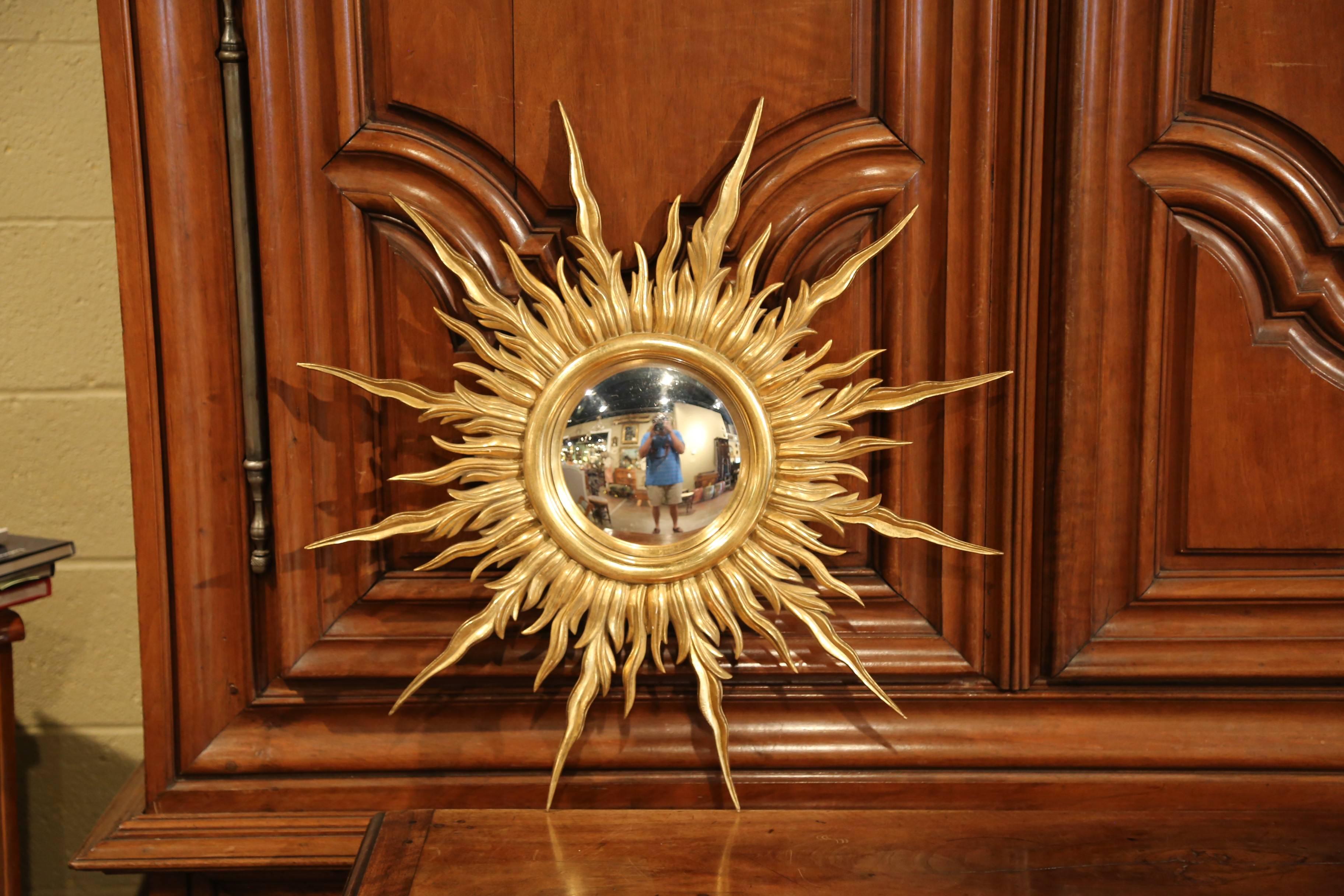 Giltwood Large Mid-20th Century French Carved Sunburst Mirror with Gilt Finish