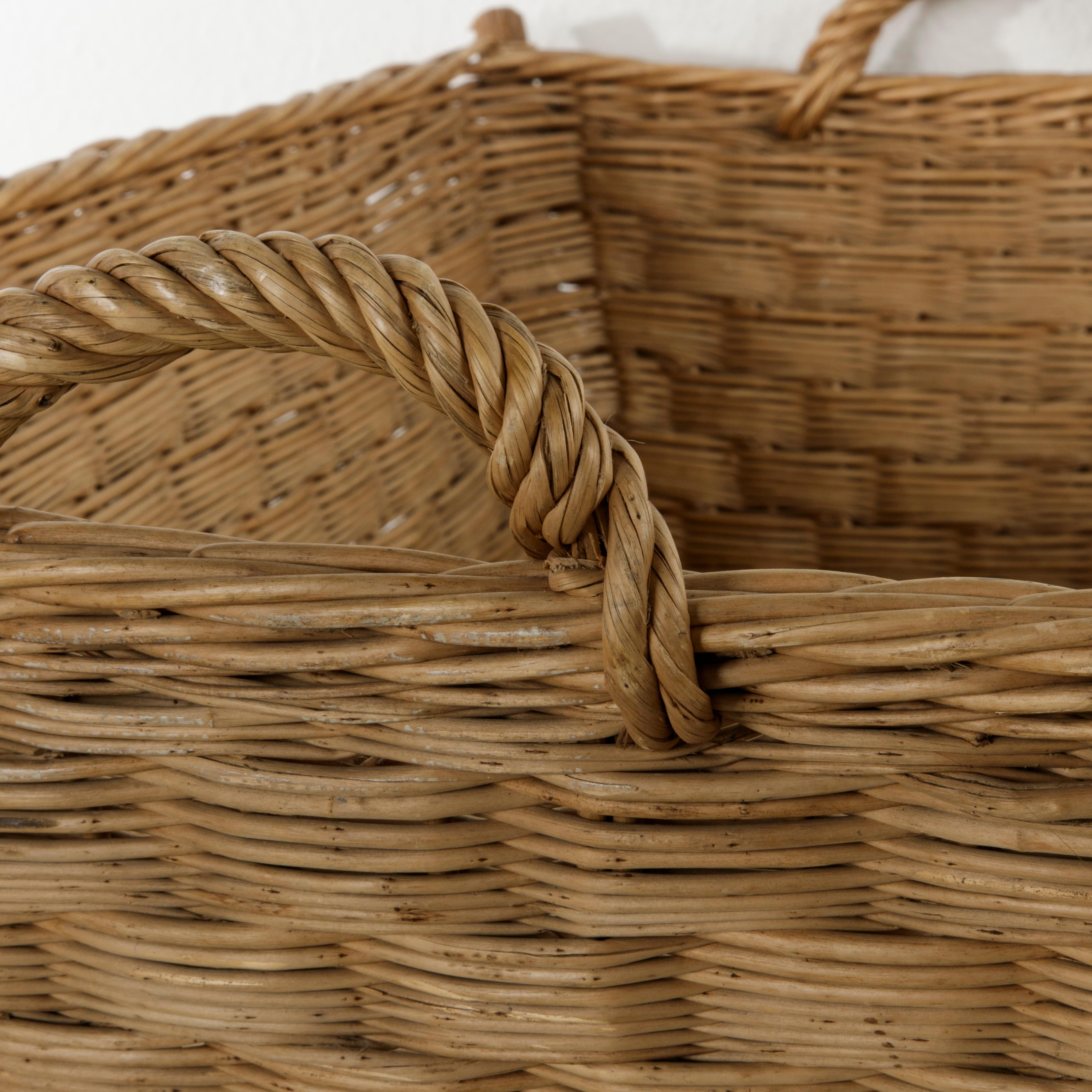 Large Mid-20th Century French Handwoven Rattan and Wooden Laundry Basket 1