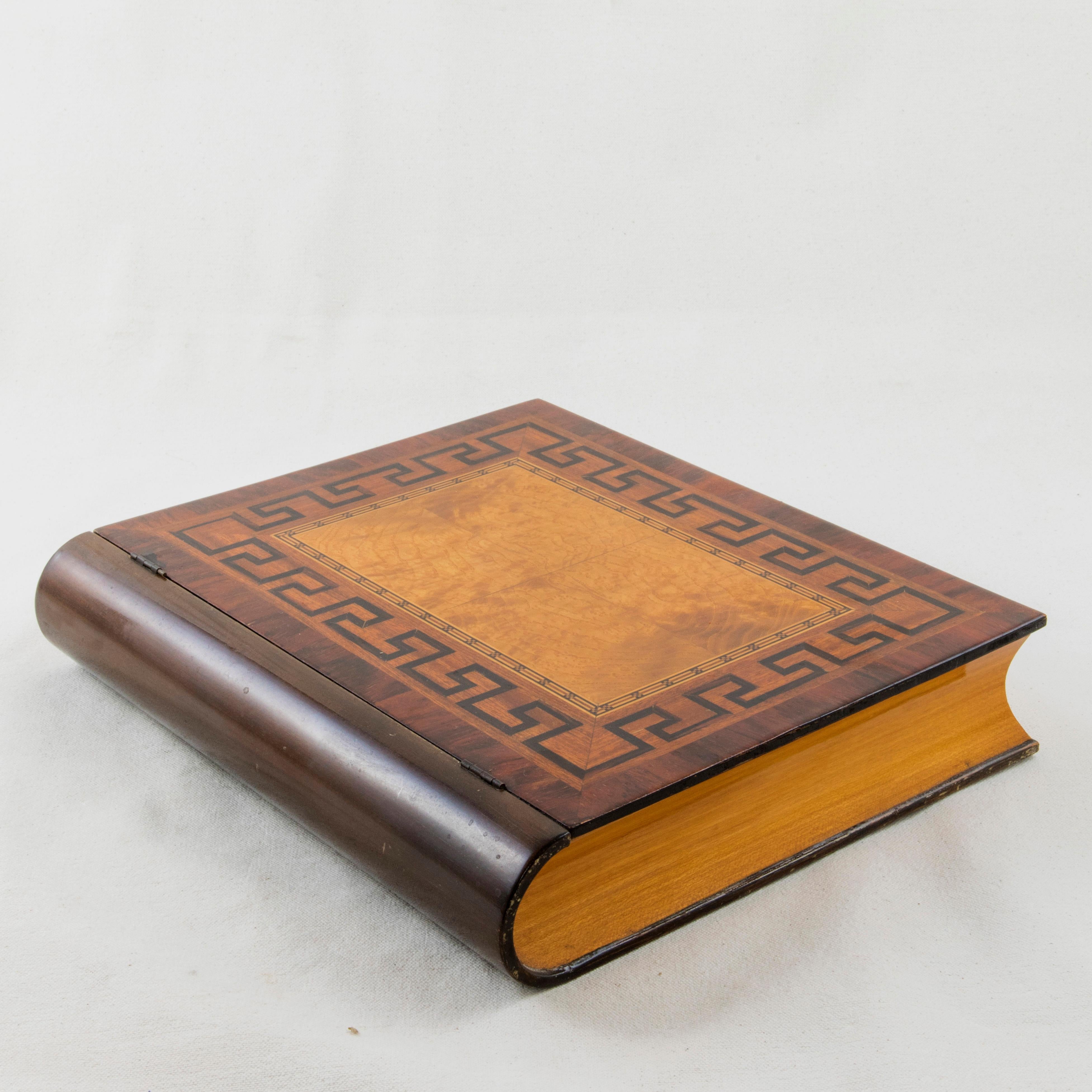 Mid-Century Modern Large Mid-20th Century French Marquetry Box in the Shape of a Book