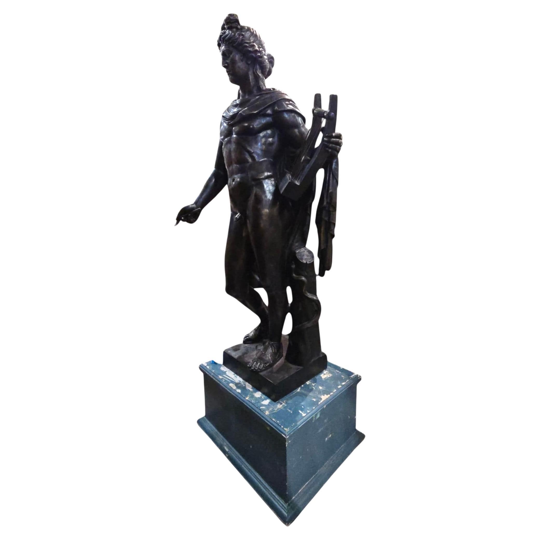Grande scultura greca in bronzo di Apollo con lira della metà del XX secolo