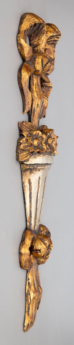 Large Mid 20th Century Italian Carved Giltwood Floral Bows Wall Swag Decoration