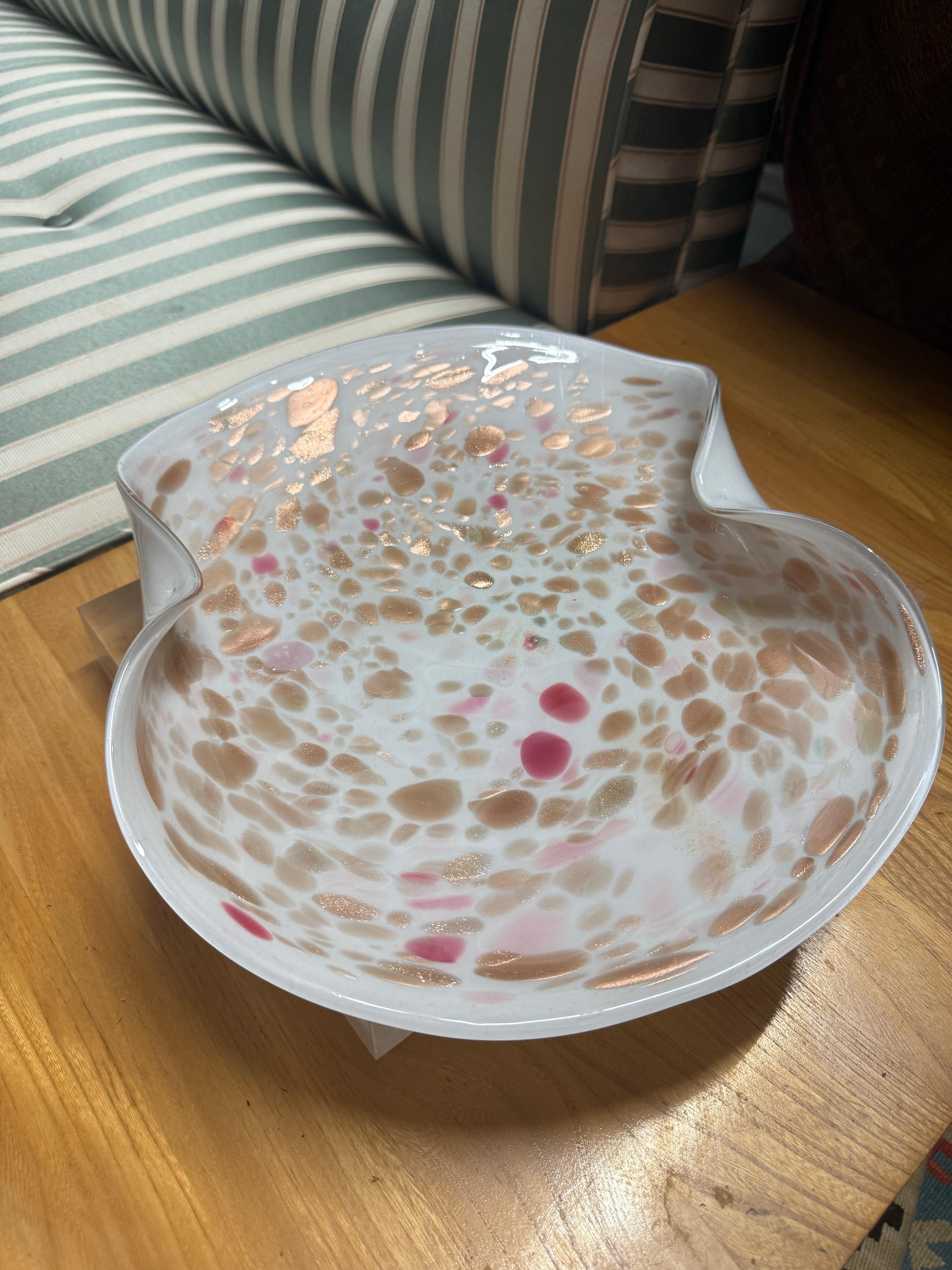 Grande Murano della metà del XX secolo  Ciotola Foldes in oro bianco e rosa In condizioni buone in vendita a Charleston, SC