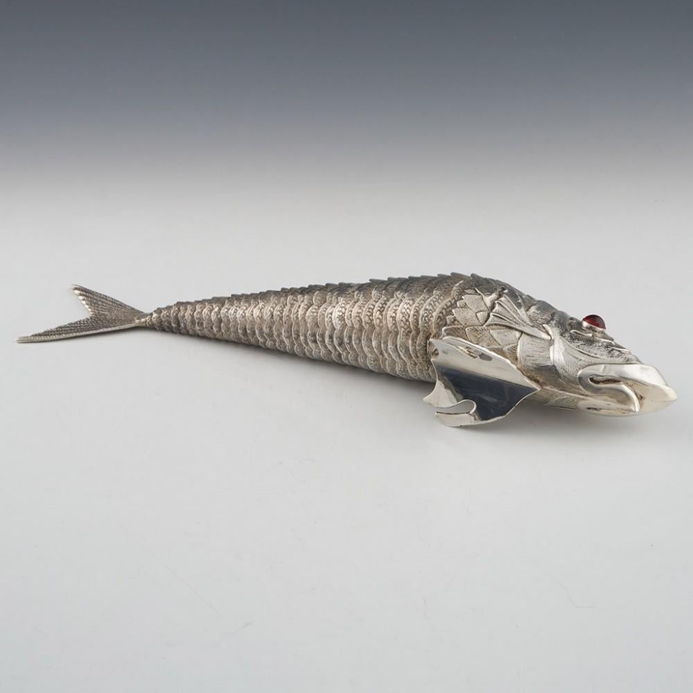 Large Mid 20th Century Spanish Silver Articulated Fish Sculpture In Good Condition In Tunbridge Wells, GB
