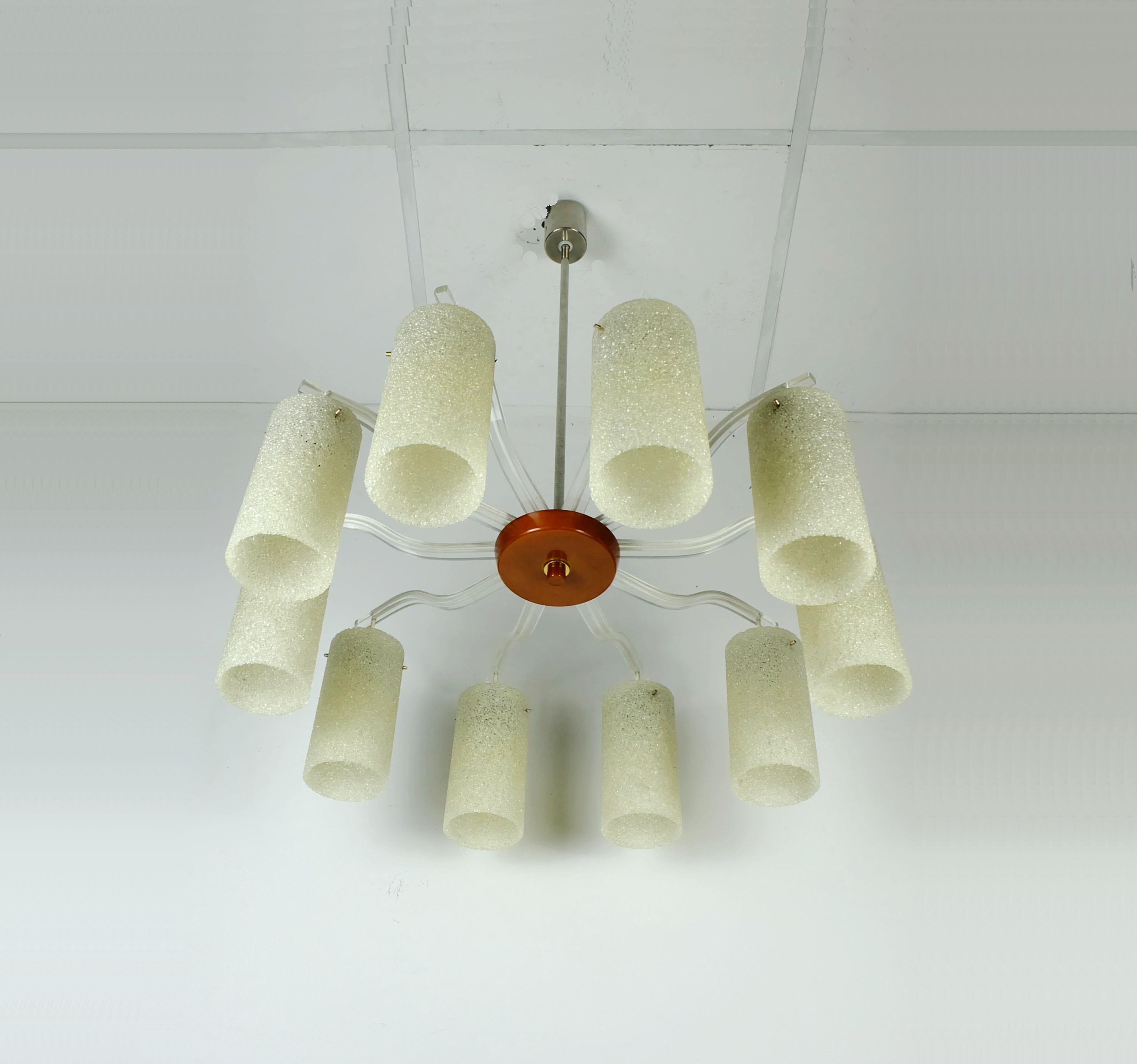 Grands abat-jour CHANDELIER du milieu du siècle dernier à 10 lumières en bakélite acrylique et granules de plastique en vente 2