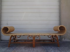 Großes Rattan-Tagesbett oder Bank im anglo-indischen Stil aus der Mitte des Jahrhunderts