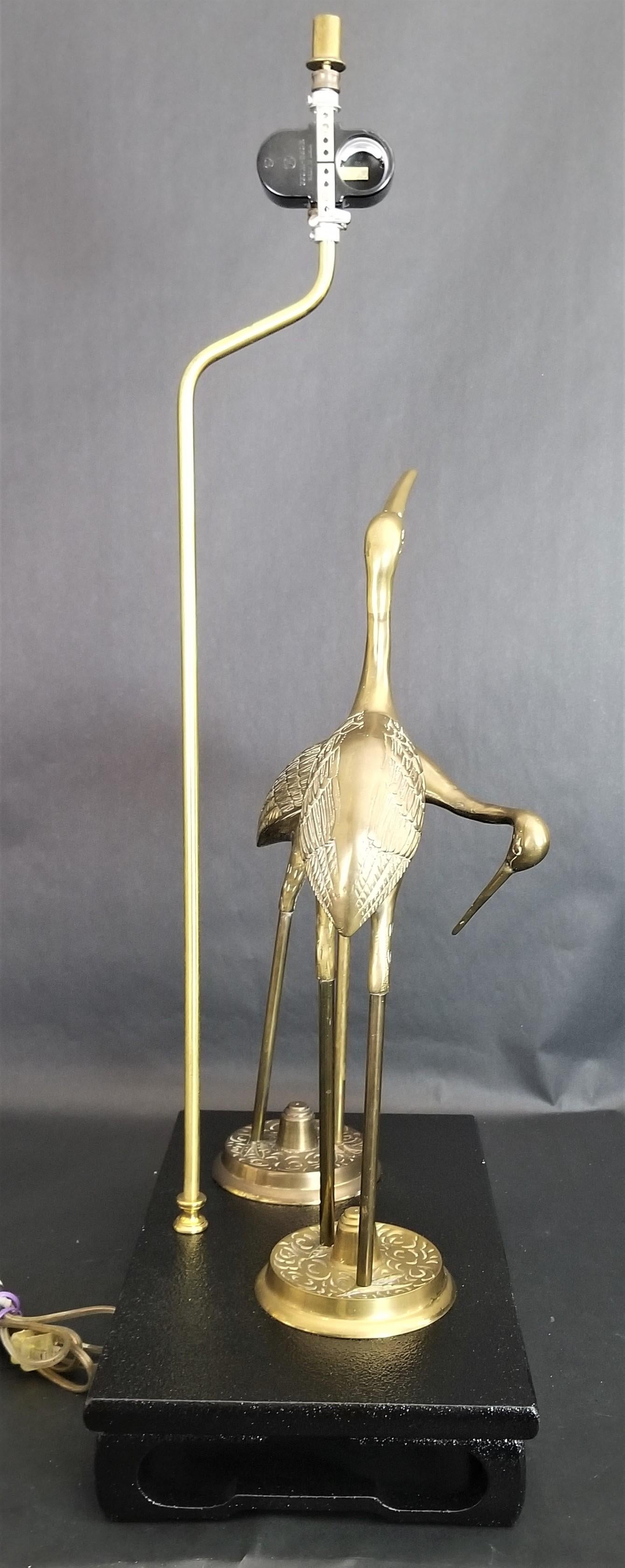 Large Midcentury Asian Chinoiserie Brass Cranes Table Lamp  In Good Condition For Sale In Lake Worth, FL