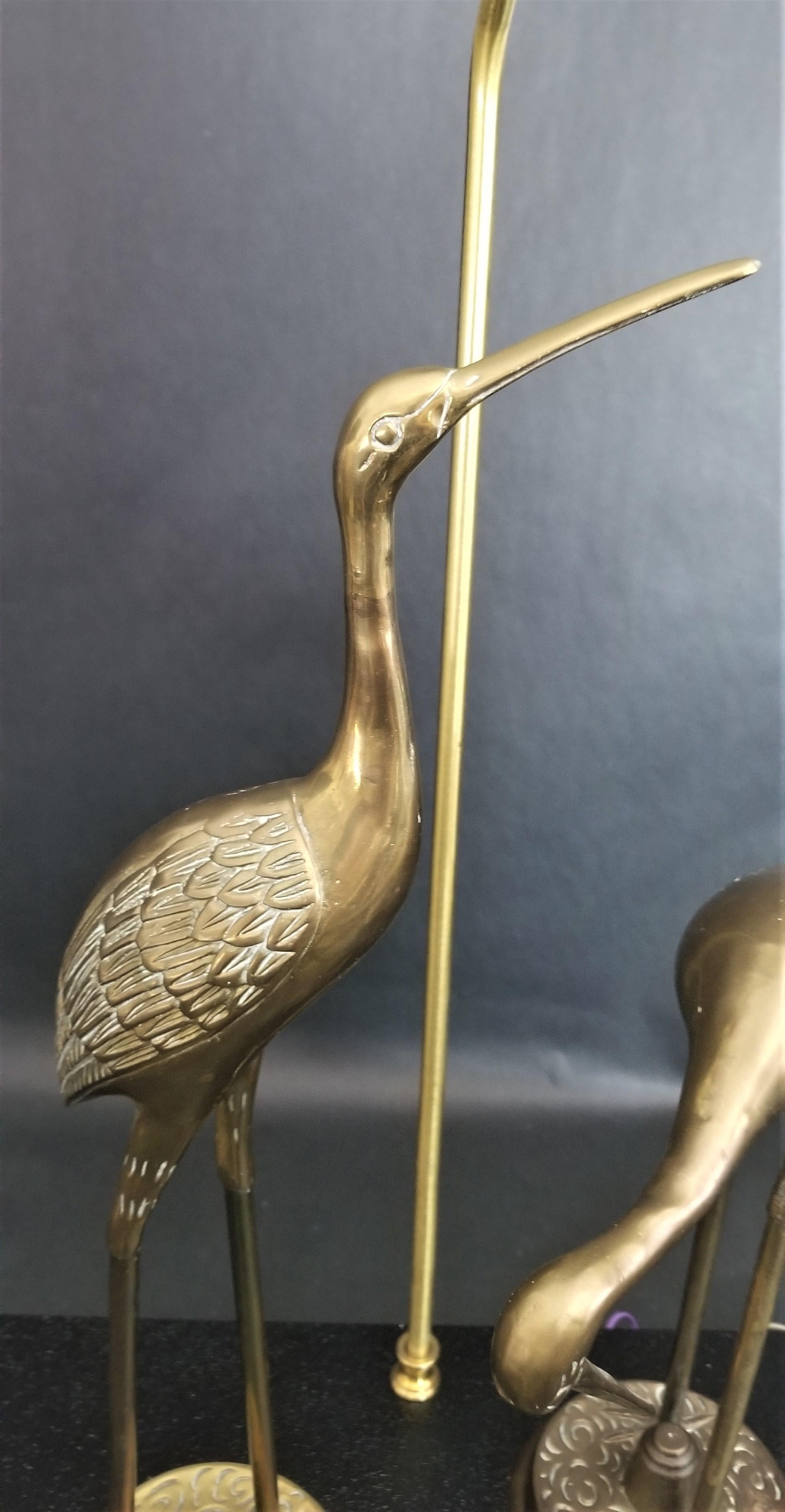 Large Midcentury Asian Chinoiserie Brass Cranes Table Lamp  1