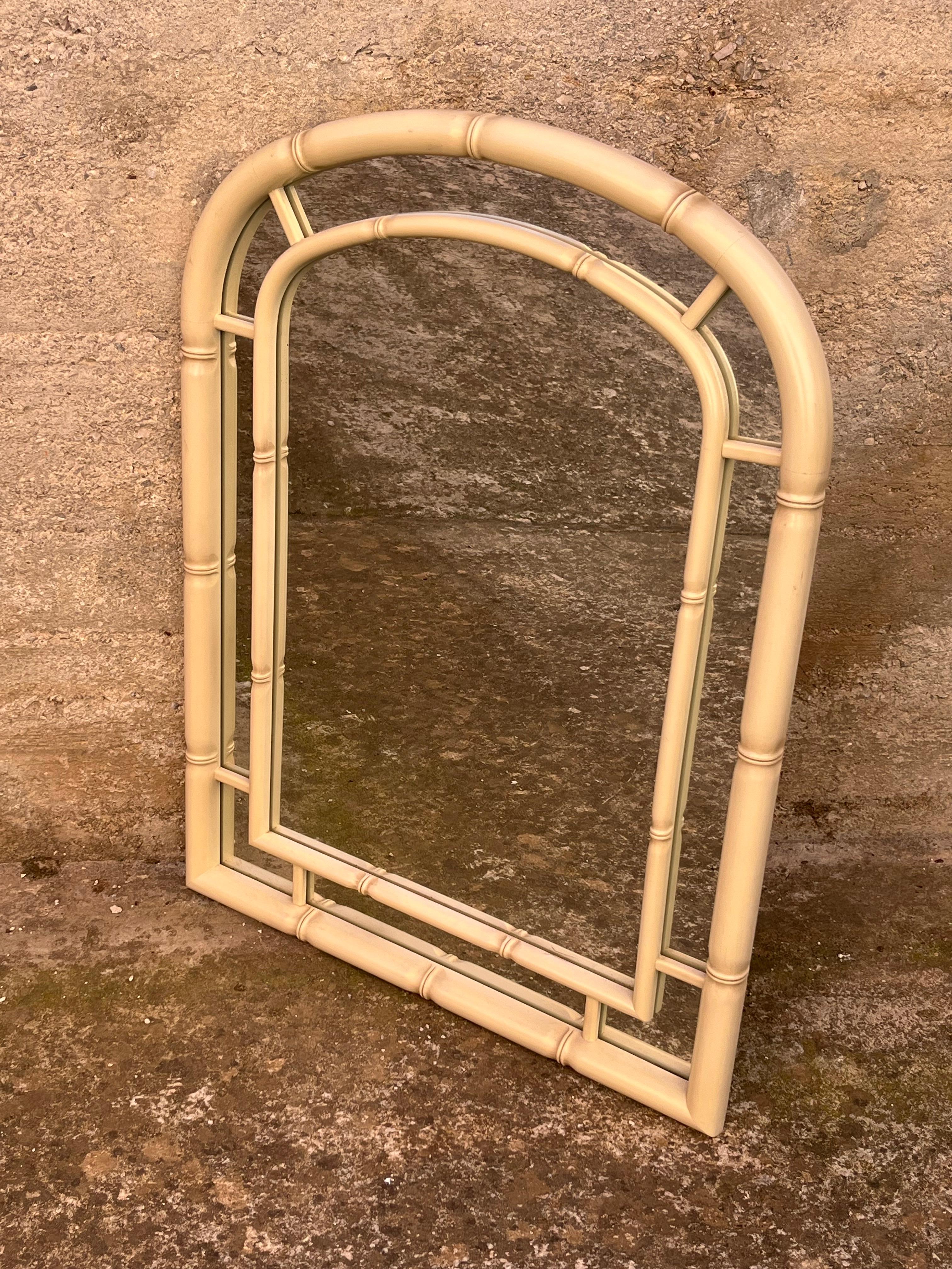 Bambù Grande specchio da parete in bambù di metà secolo, design italiano anni '60 in vendita