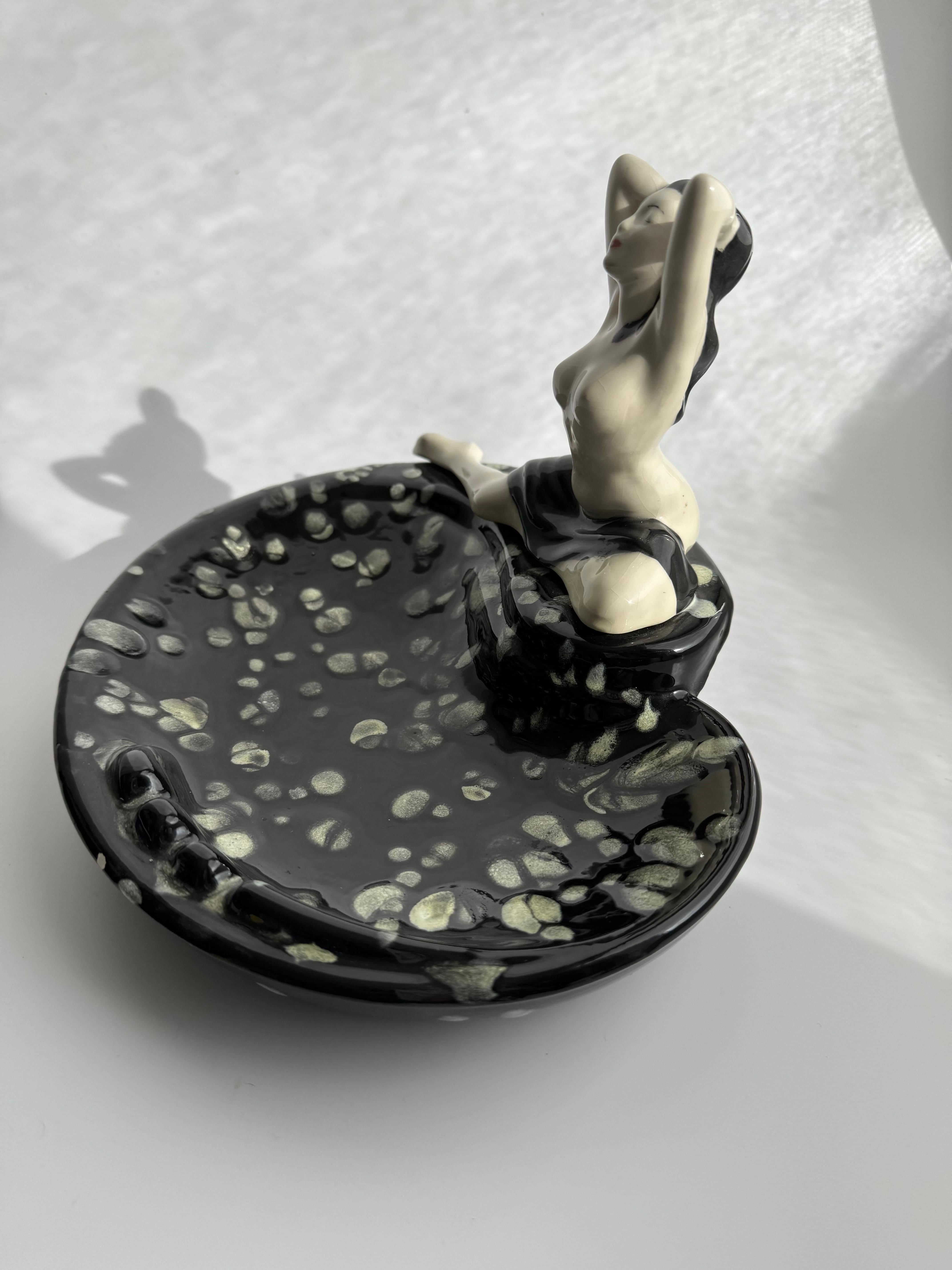 Unknown Large Mid-Century Black and White Nude Woman Ceramic Ashtray  For Sale