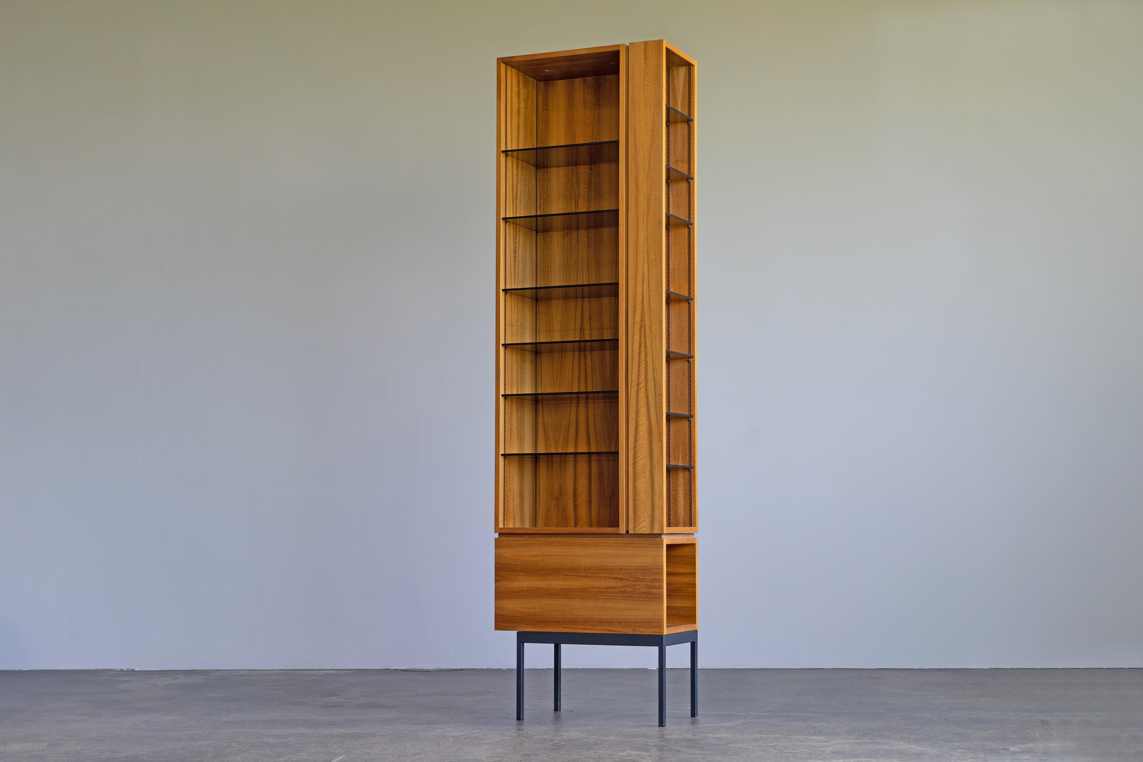Large Mid-Century Bookcase Walnut and Glass, 1960s In Good Condition In Rosendahl, DE