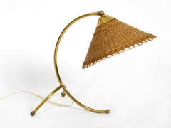 Large Midcentury Brass 'Kiwi', table lamp with Wicker by J. T. Kalmar Vienna