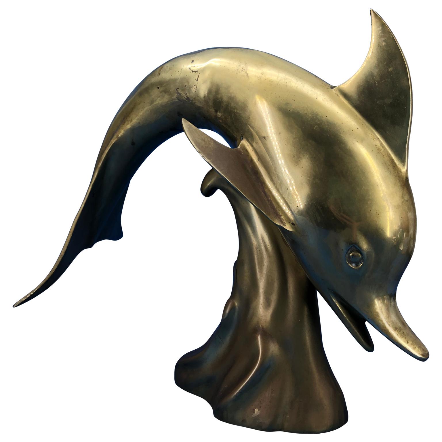 Americano Large Midcentury Brass Sculpture Of A Jumping Dolphin in vendita