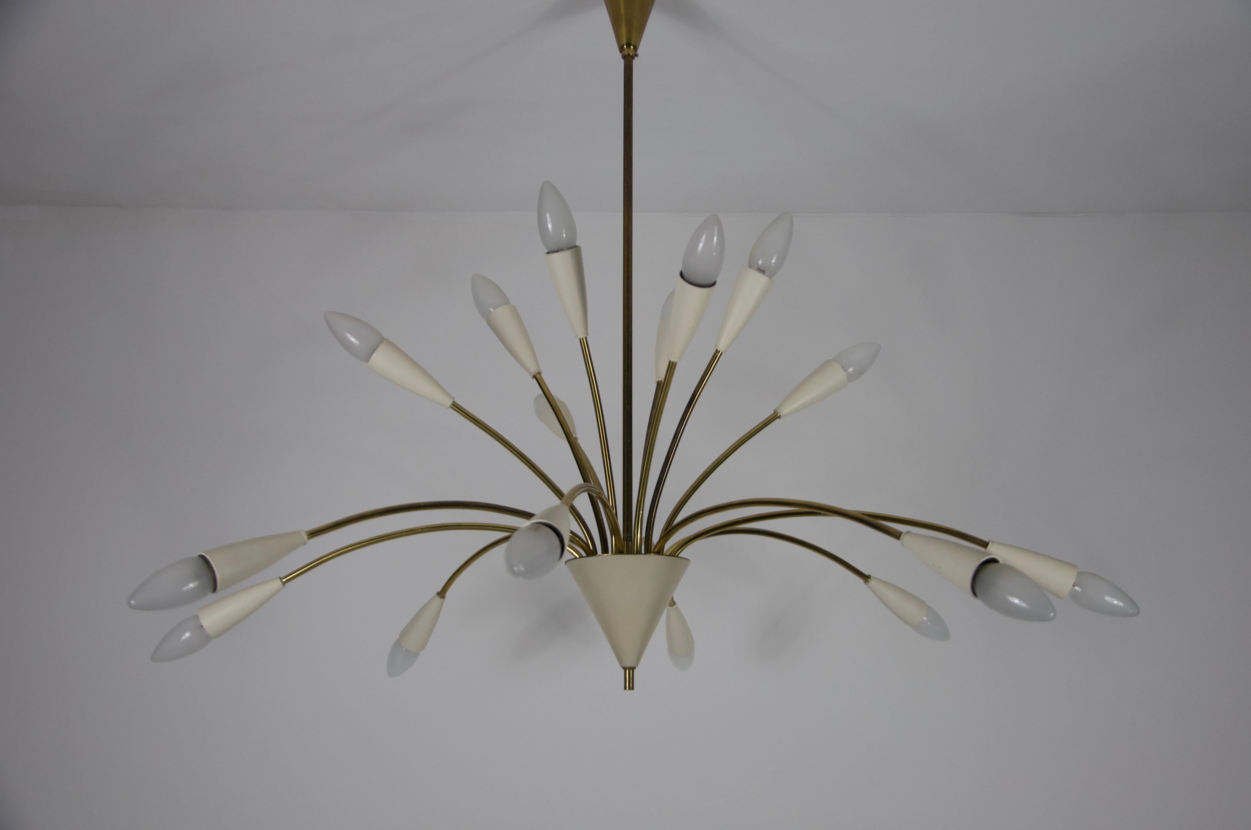 Large Mid-Century Brass Sputnik Chandelier, 1950s, Germany In Good Condition In Hagenbach, DE