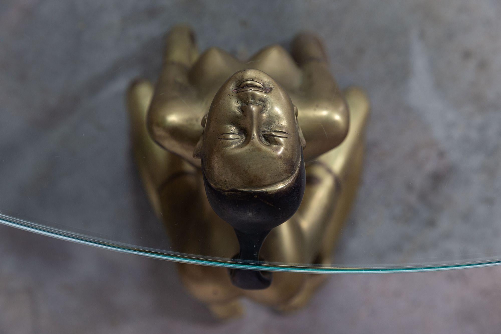 Grande table basse en bronze nude du milieu du siècle en vente 1