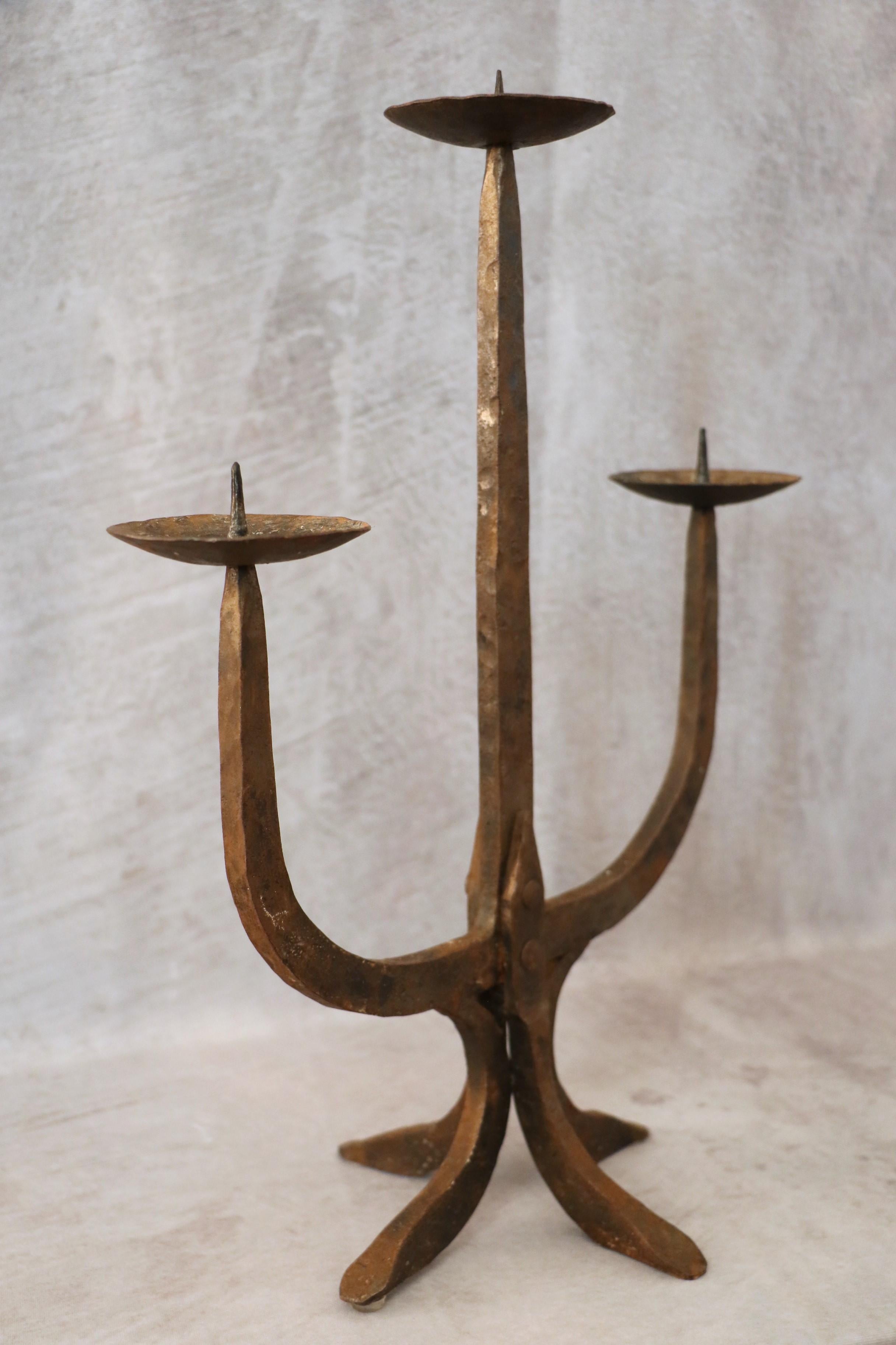 Grand chandelier Brutaliste du milieu du siècle Fer forgé 1950 style Atelier Marolles Bon état à Camblanes et Meynac, FR