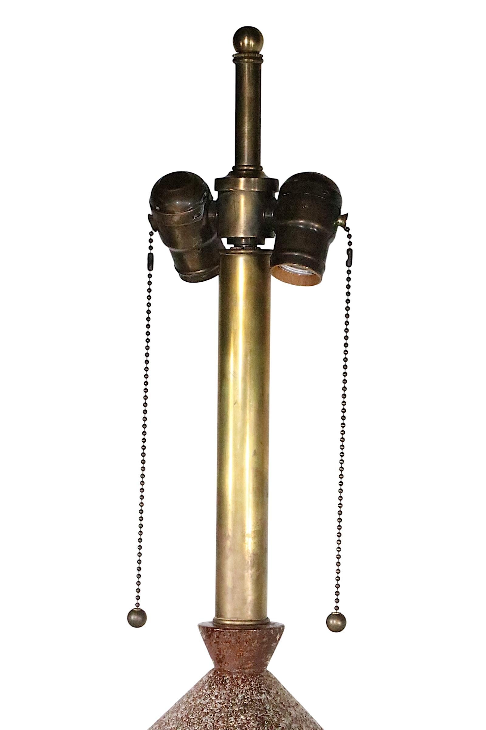 Large Mid Century Brutalist Style Textured Ceramic Table Lamp c 1950/60's en vente 3