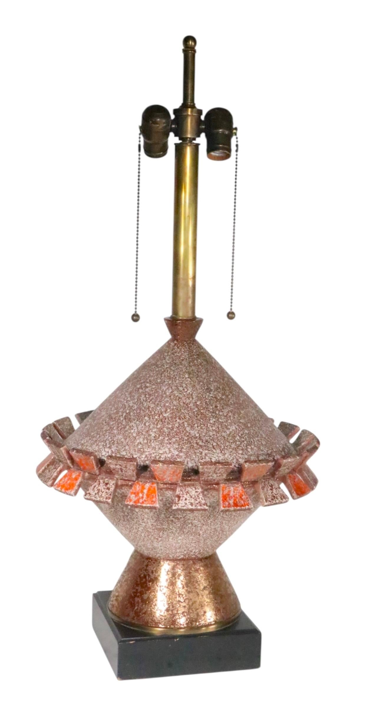 Large Mid Century Brutalist Style Textured Ceramic Table Lamp c 1950/60's en vente 8