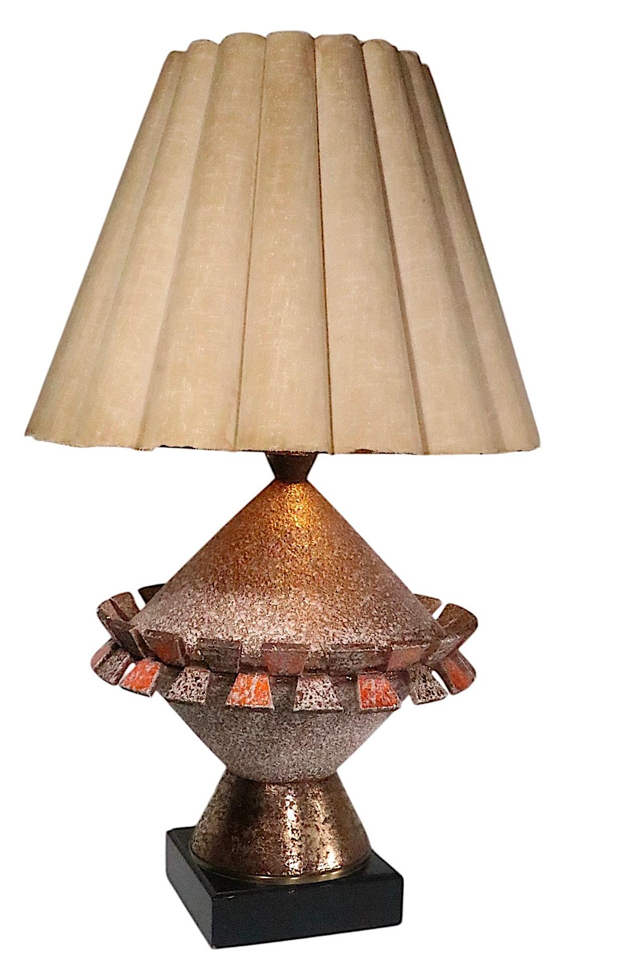 Large Mid Century Brutalist Style Textured Ceramic Table Lamp c 1950/60's en vente 10