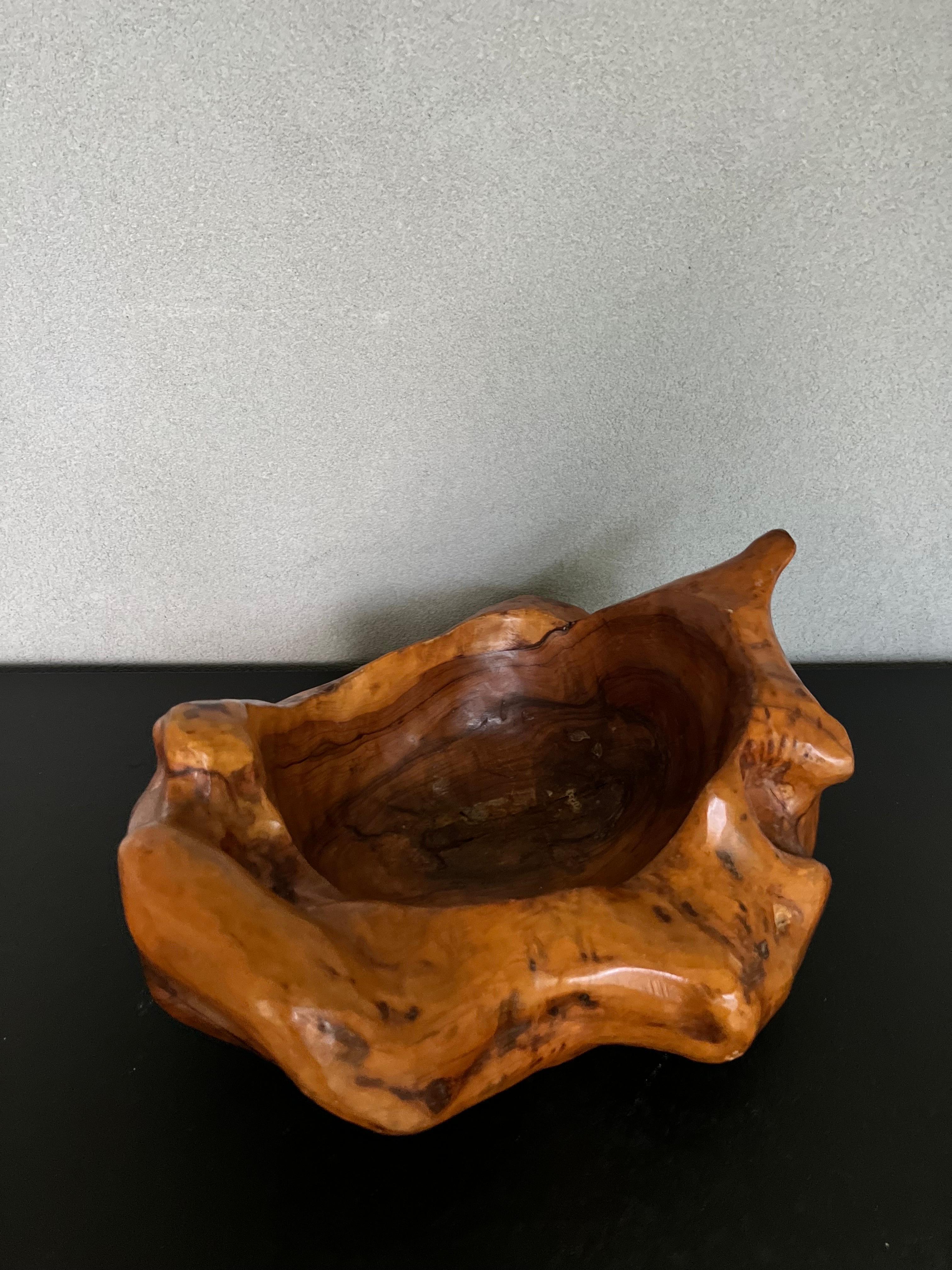 Large Mid-Century Burl Wood Free Form Bowl/Centerpiece  For Sale 7