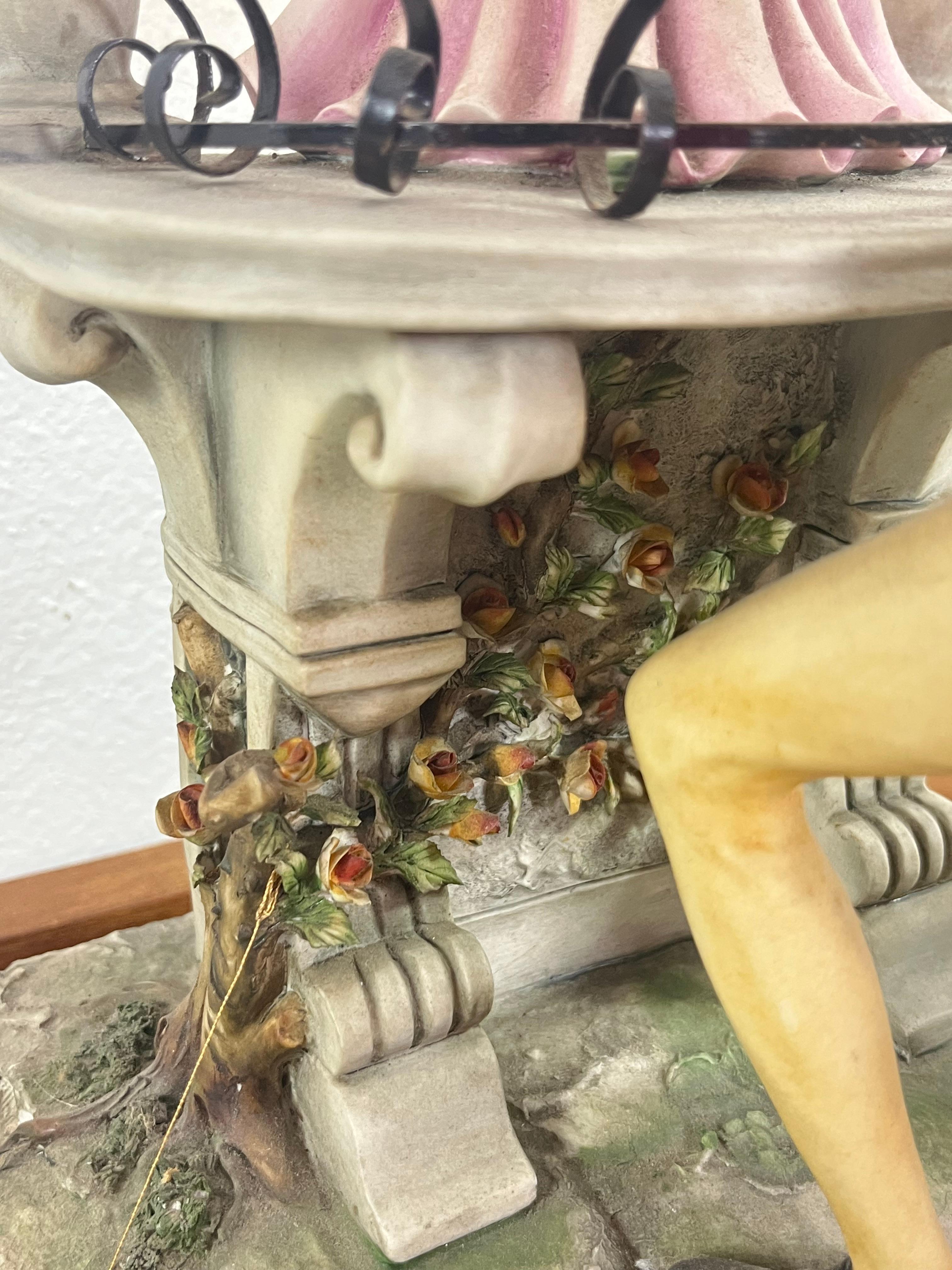 Grande porcellana di Capodimonte di metà secolo 