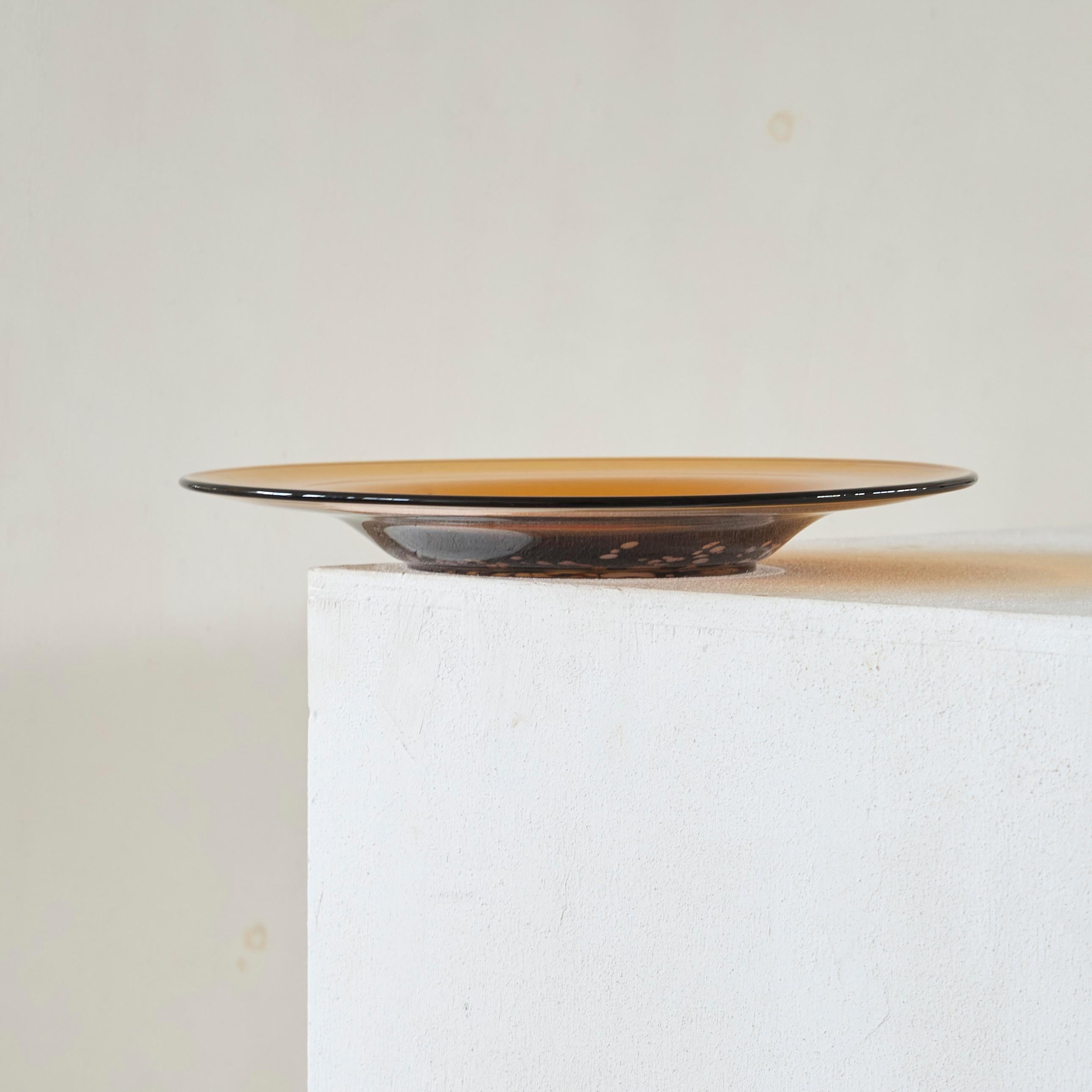 Européen Grand centre de table en verre d'art du milieu du siècle 1970 en vente