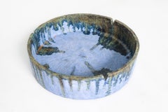 Grande ciotola in ceramica di metà secolo con smalto blu a goccia di Marcello Fantoni, Italia