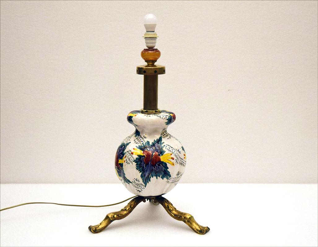 Large mid-century ceramic lamp (97 cm) with floral decoration, 1950s For Sale 2