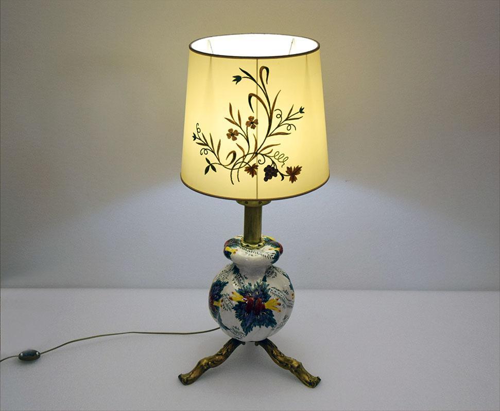 Mid-Century Modern Large mid-century ceramic lamp (97 cm) with floral decoration, 1950s For Sale
