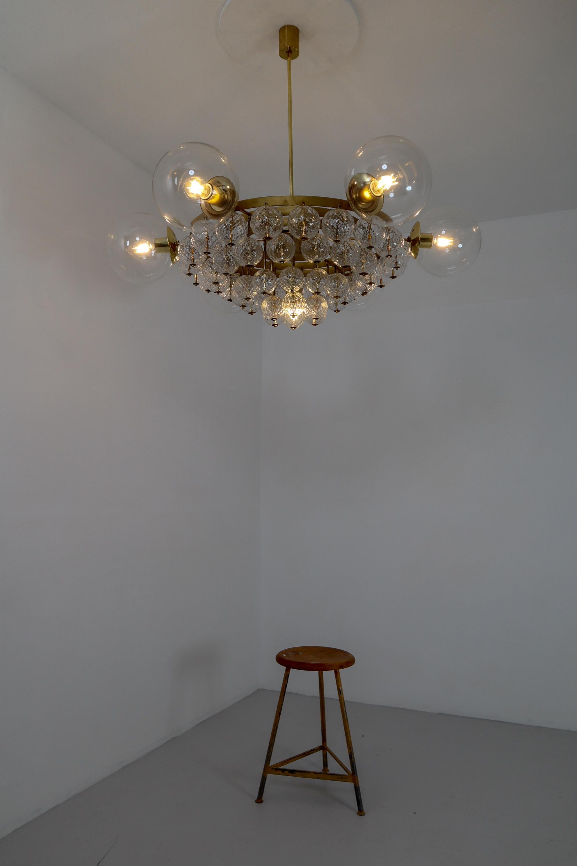 Mid-Century Modern Large Mid-Century Chandelier with Brass Fixture and Structured Glass Globes